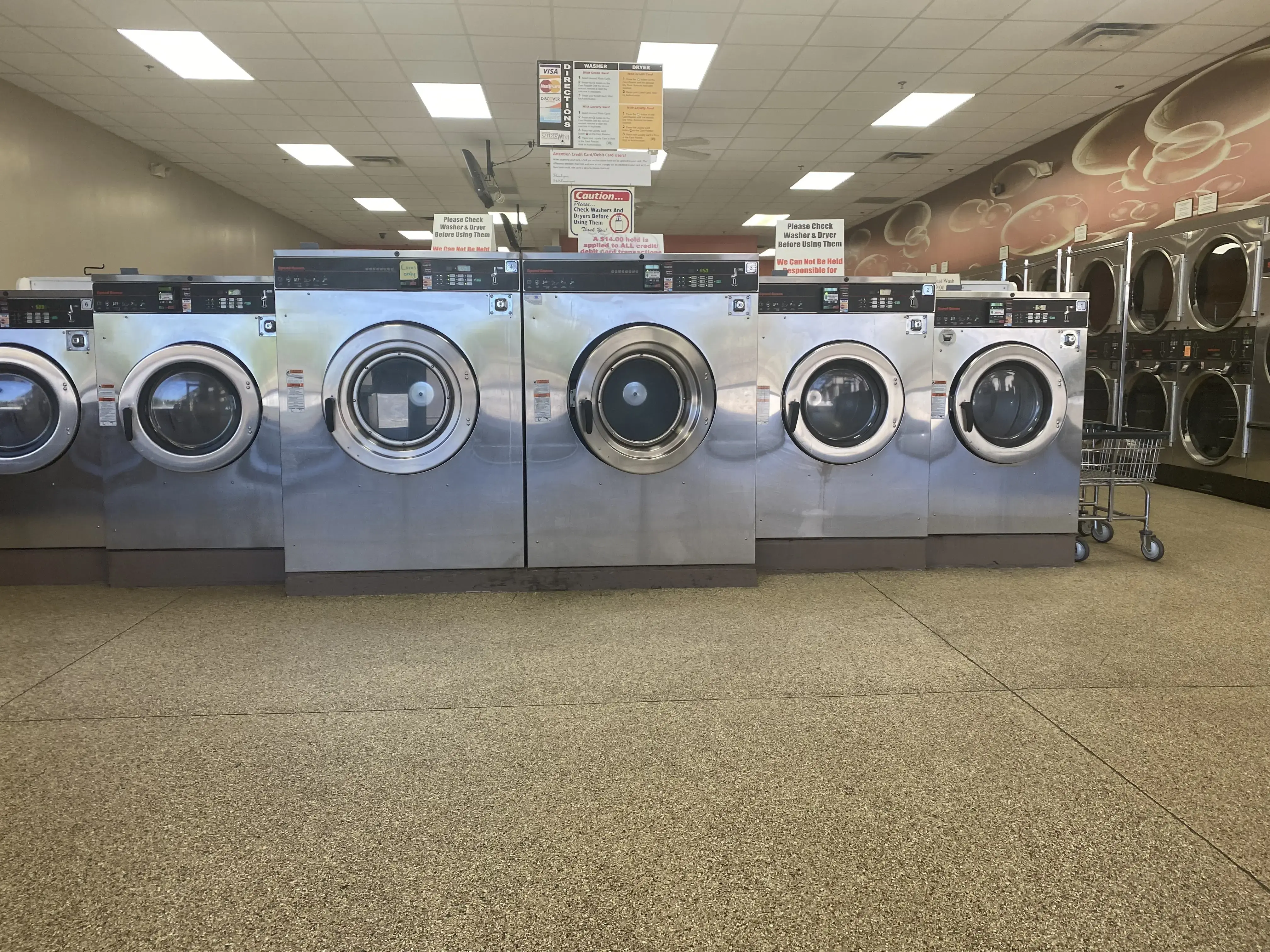 S&S Laundromat - Image 1