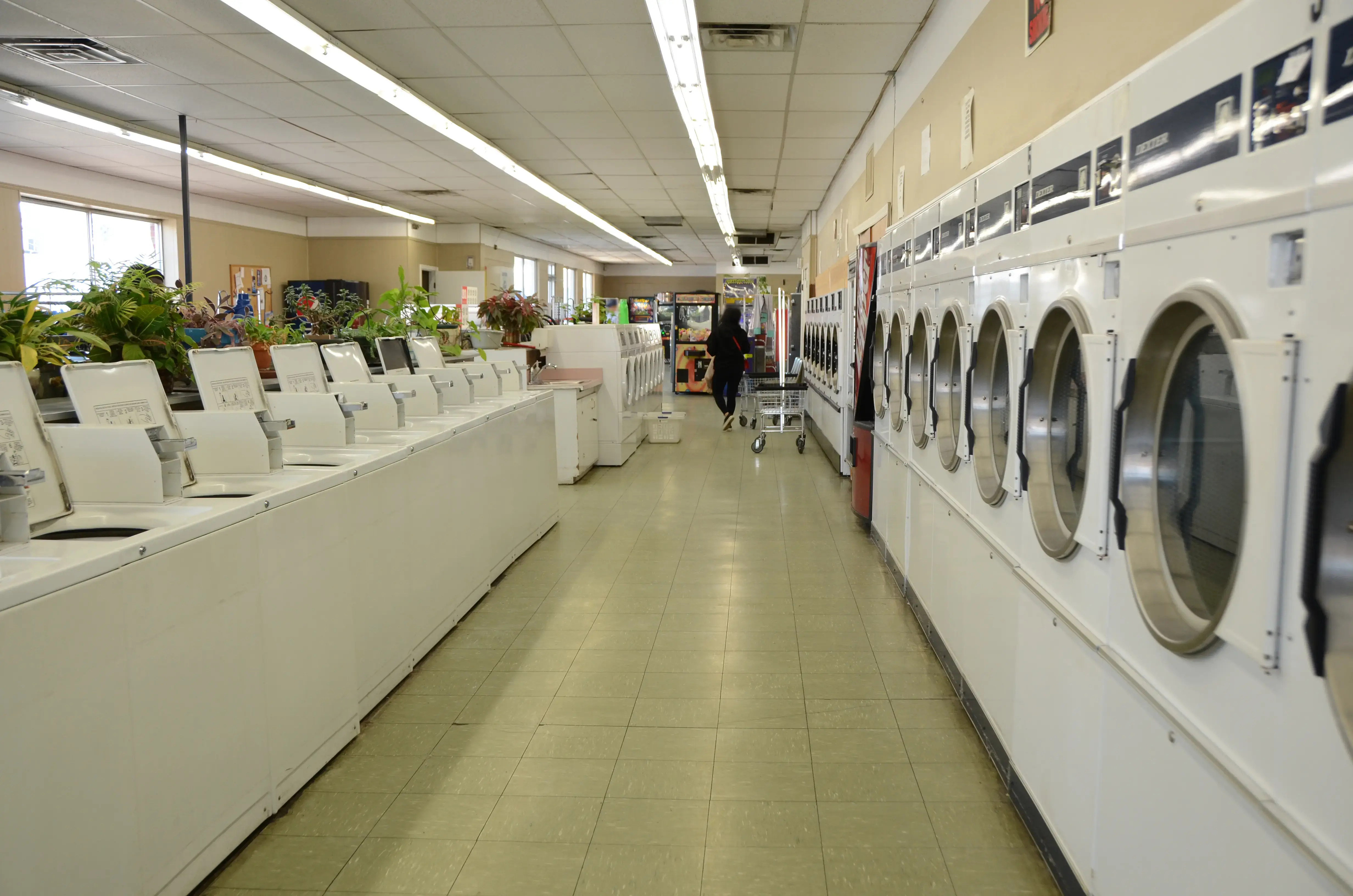 St. B Super Laundromat - Image 2