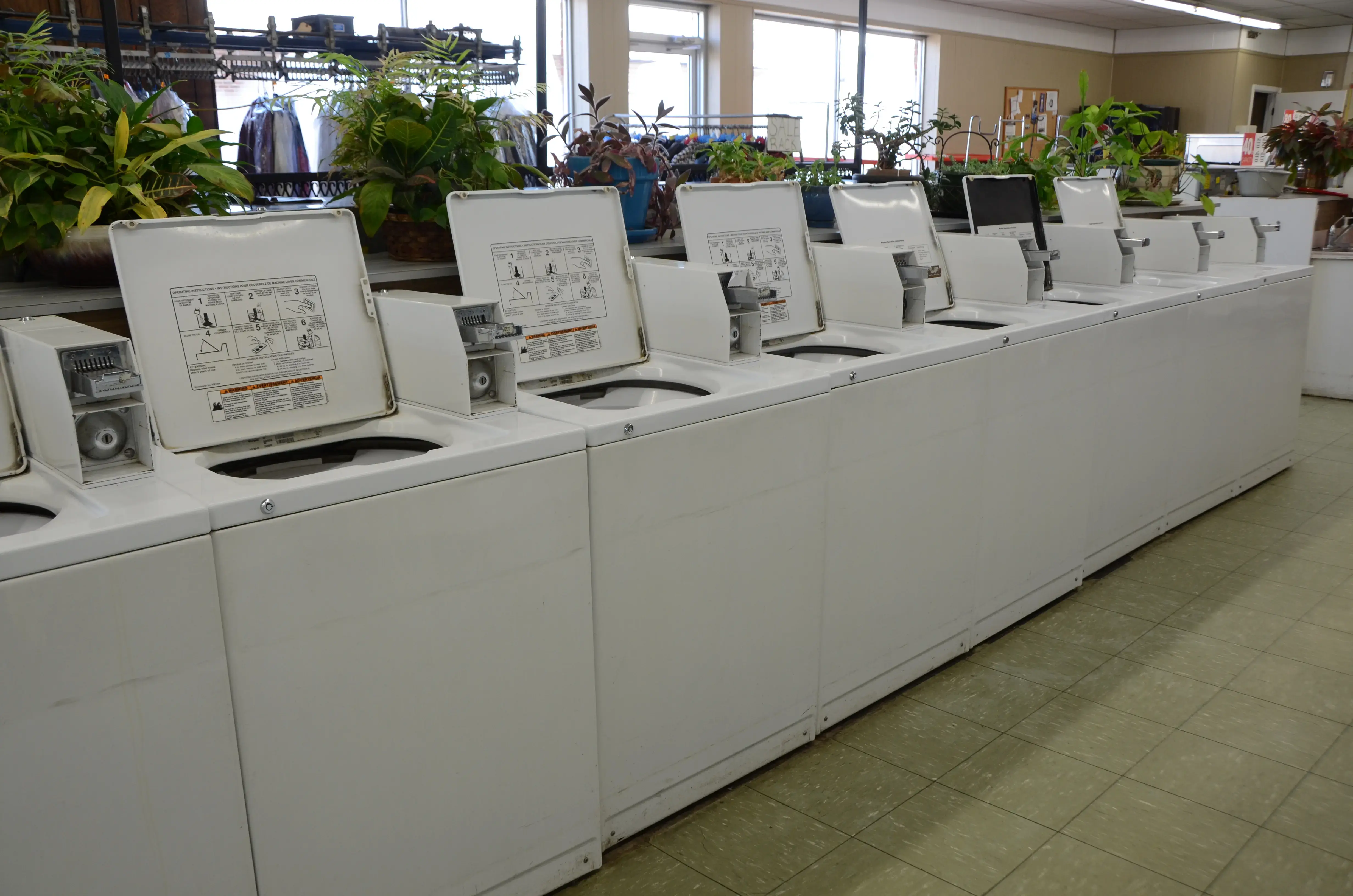 St. B Super Laundromat - Image 18