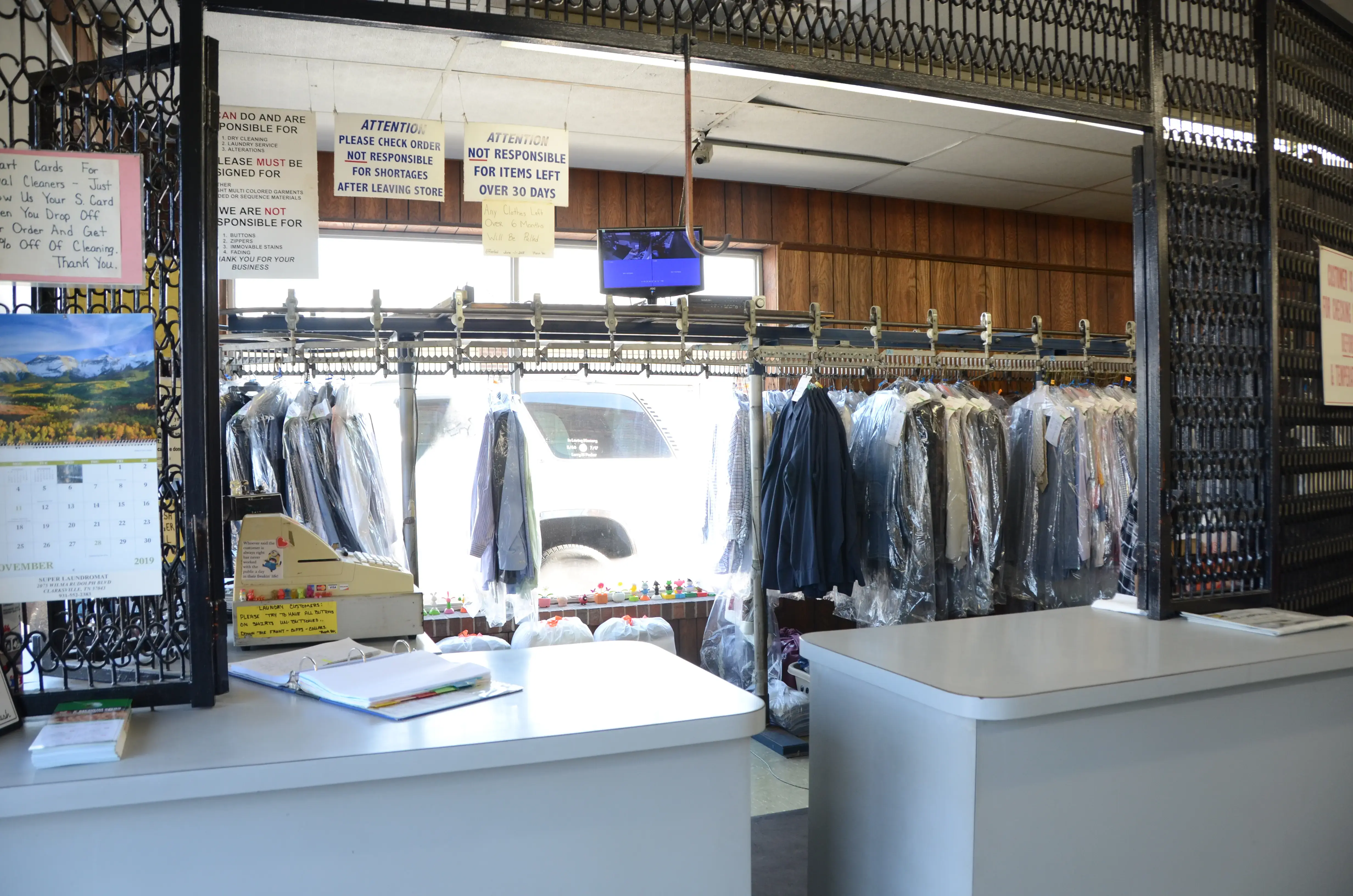 St. B Super Laundromat thumbnail 7
