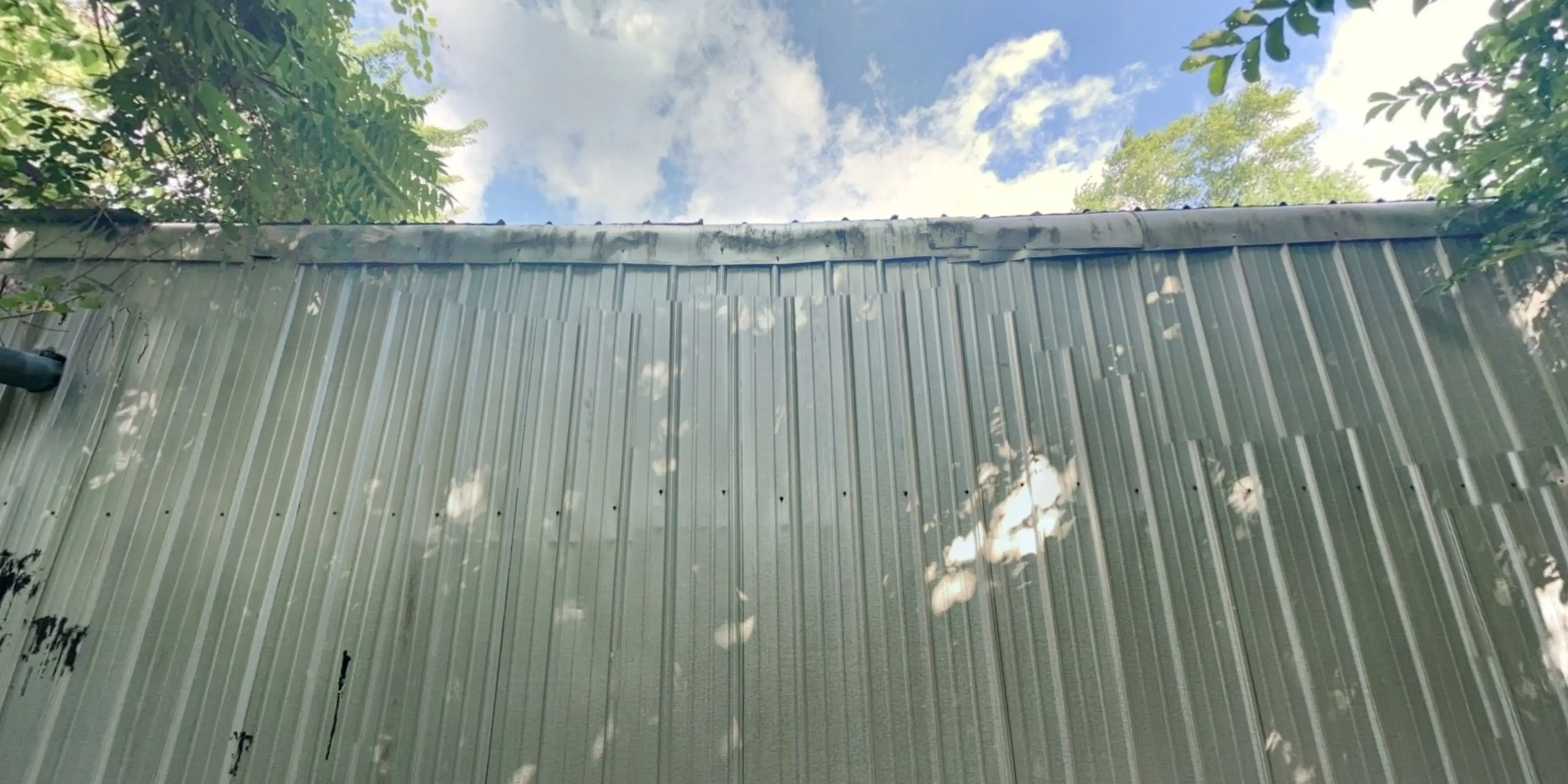 St. Clair Laundry Room - Image 10