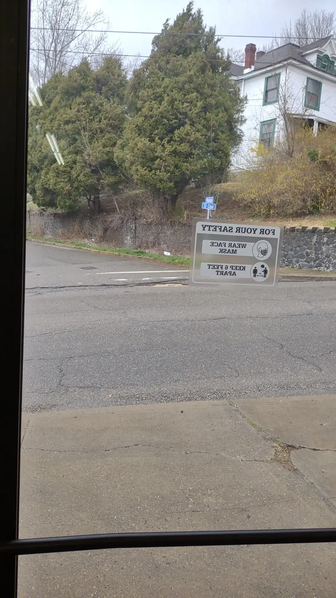 St. Clair Laundry Room thumbnail 11