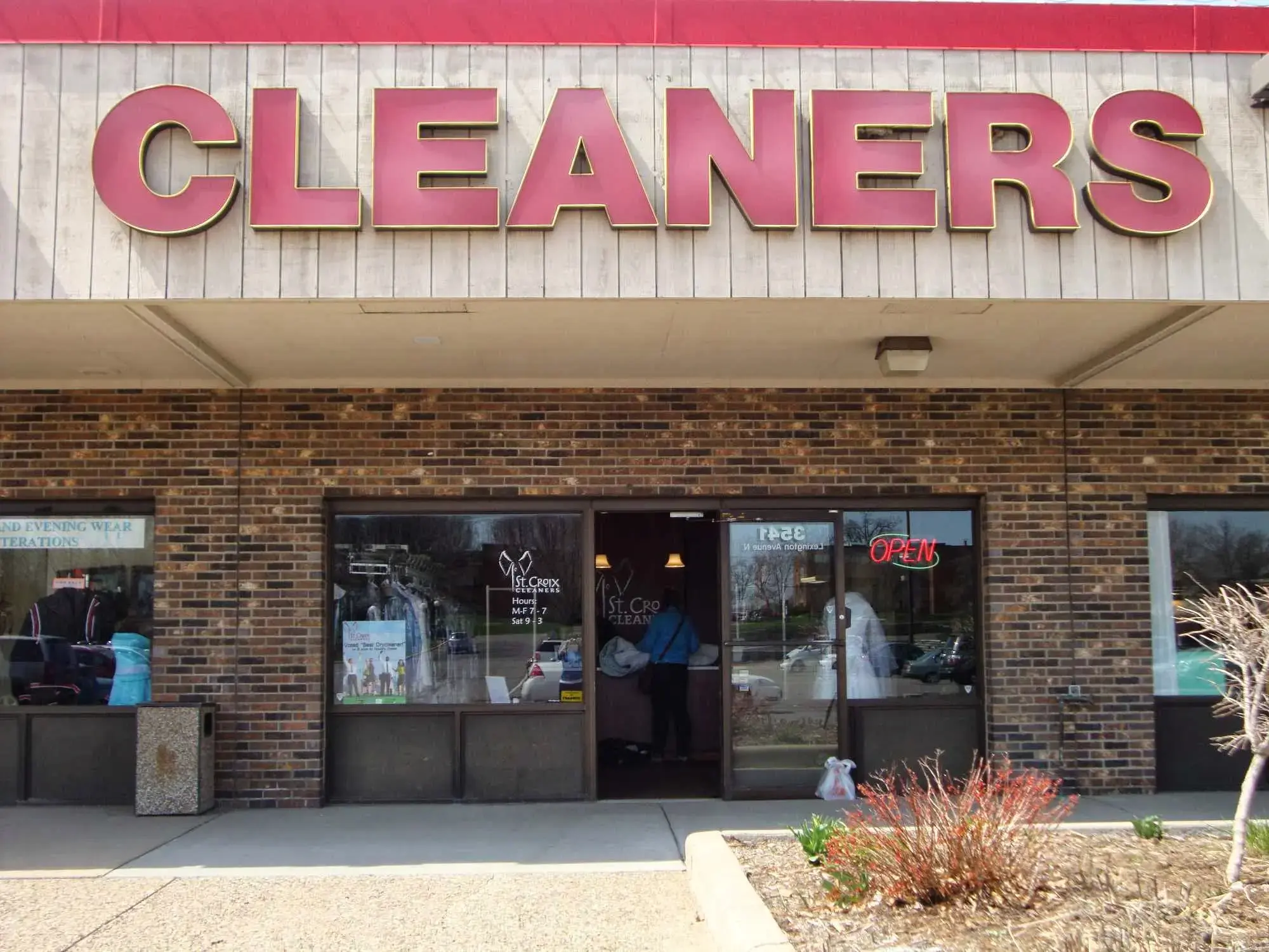 St Croix Cleaners thumbnail 6