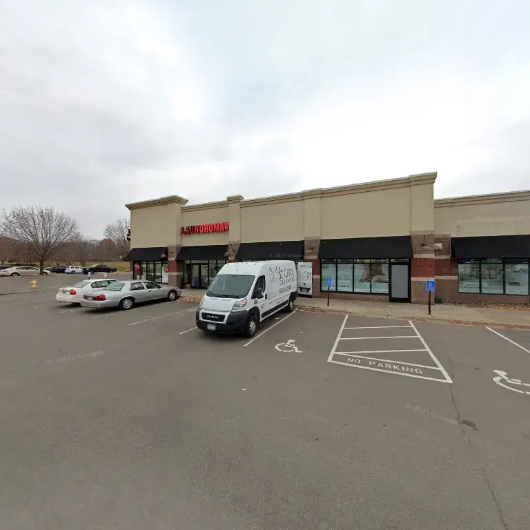 St Croix Cleaners Laundromat thumbnail 16