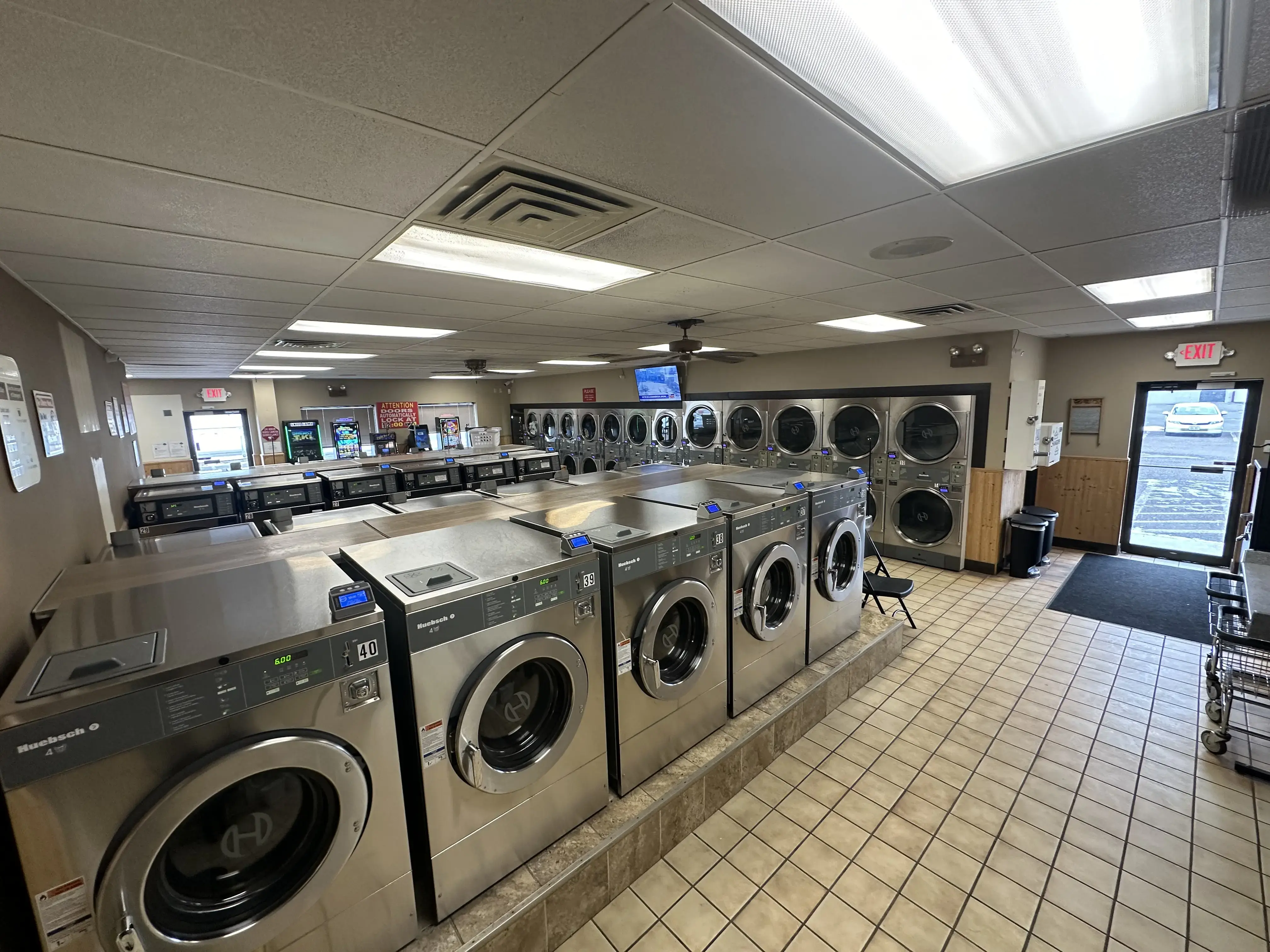 St. Croix Laundromat - Croixland thumbnail 3