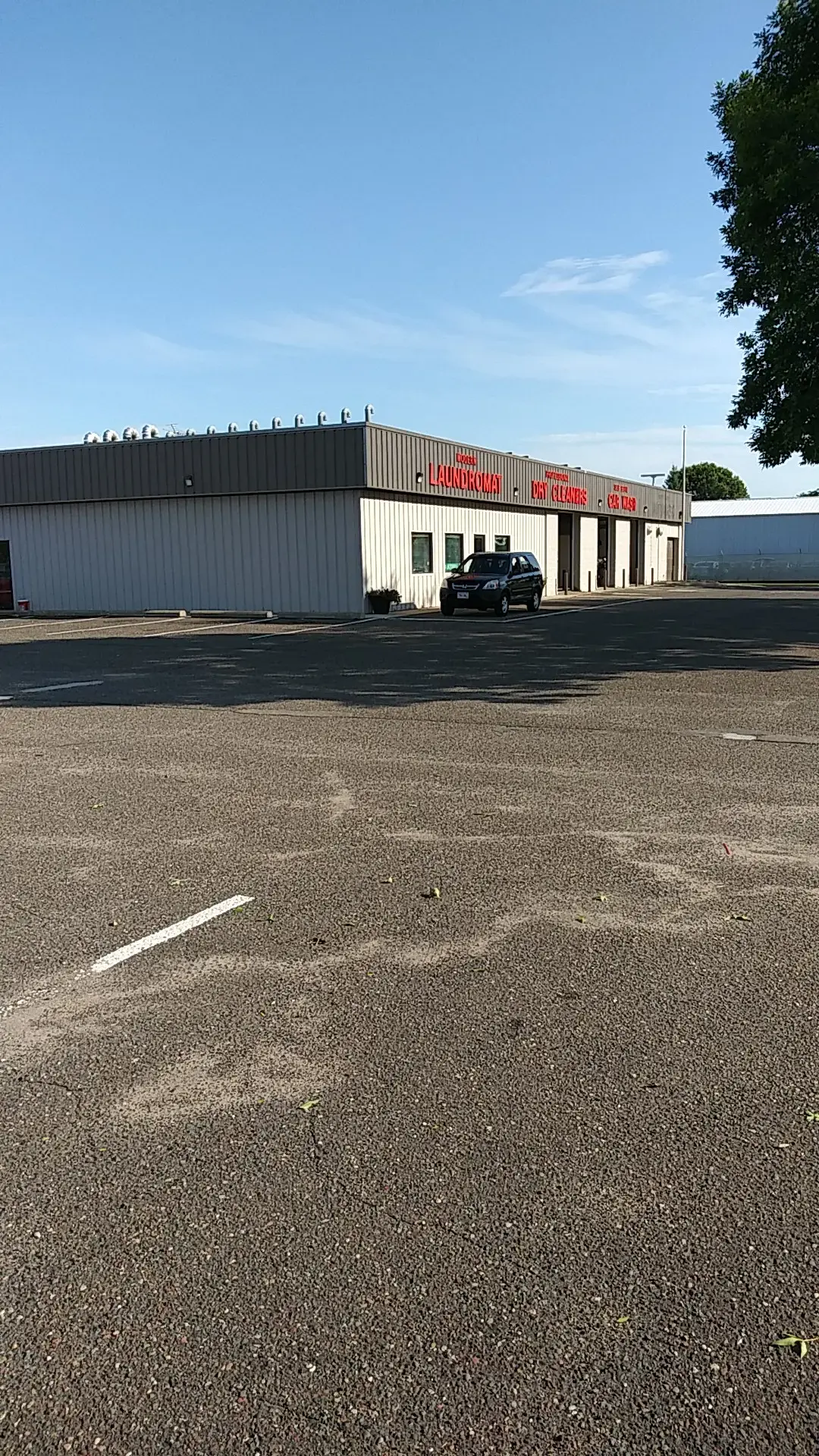 St. Croix Laundromat - Croixland thumbnail 5