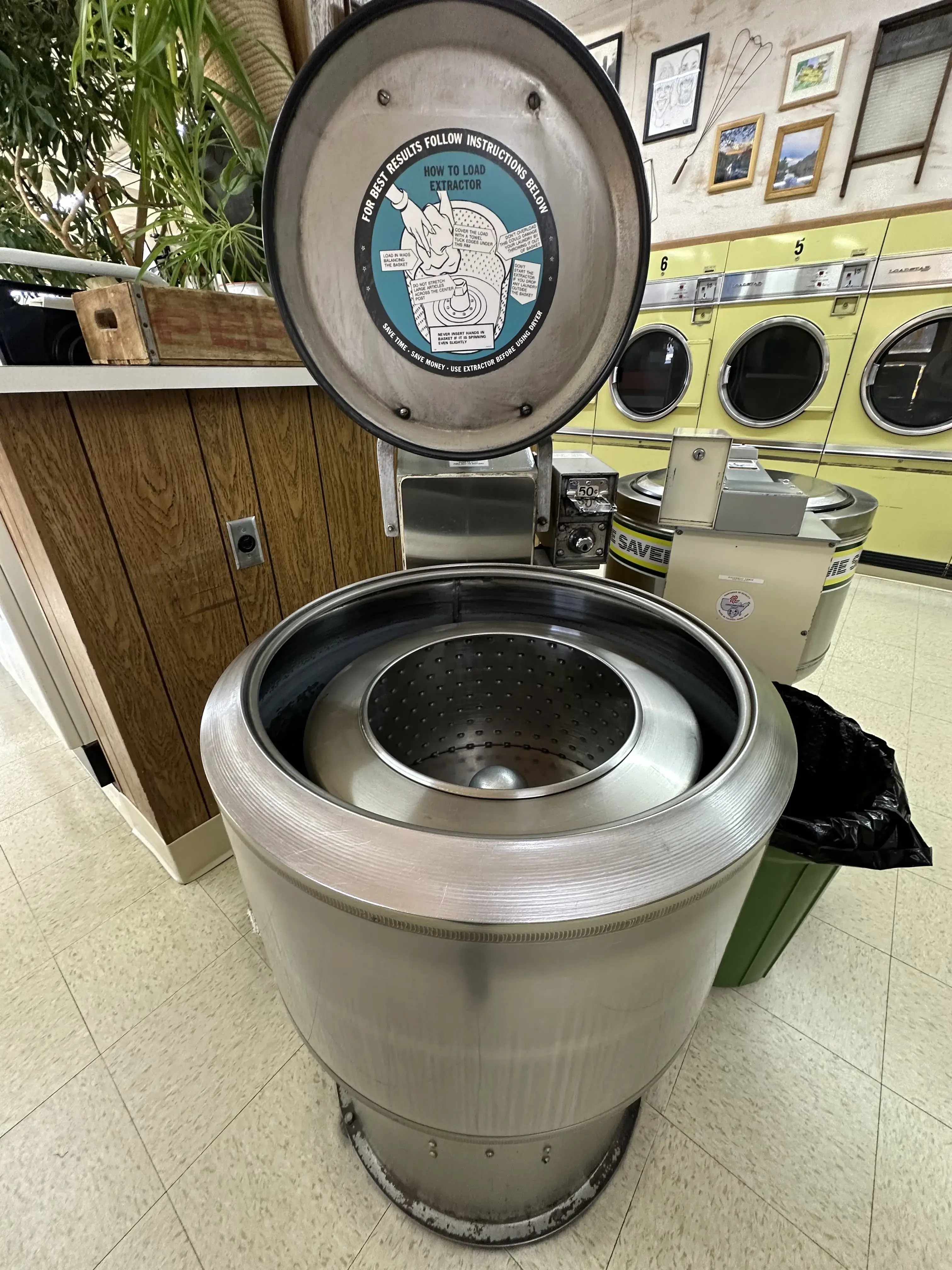 St Croix Laundry & Carwash Laundromat-Tanning thumbnail 4