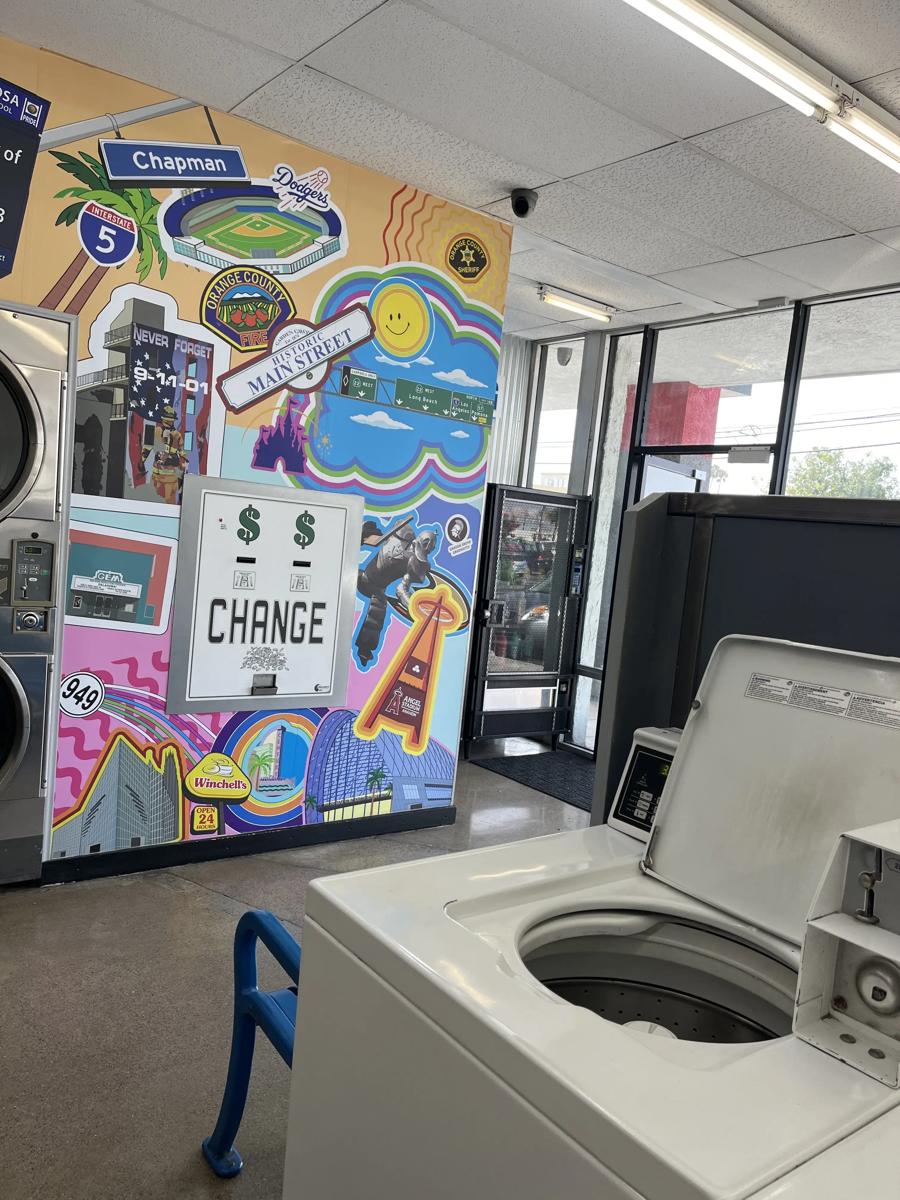 Stadium Coin Laundry thumbnail 7