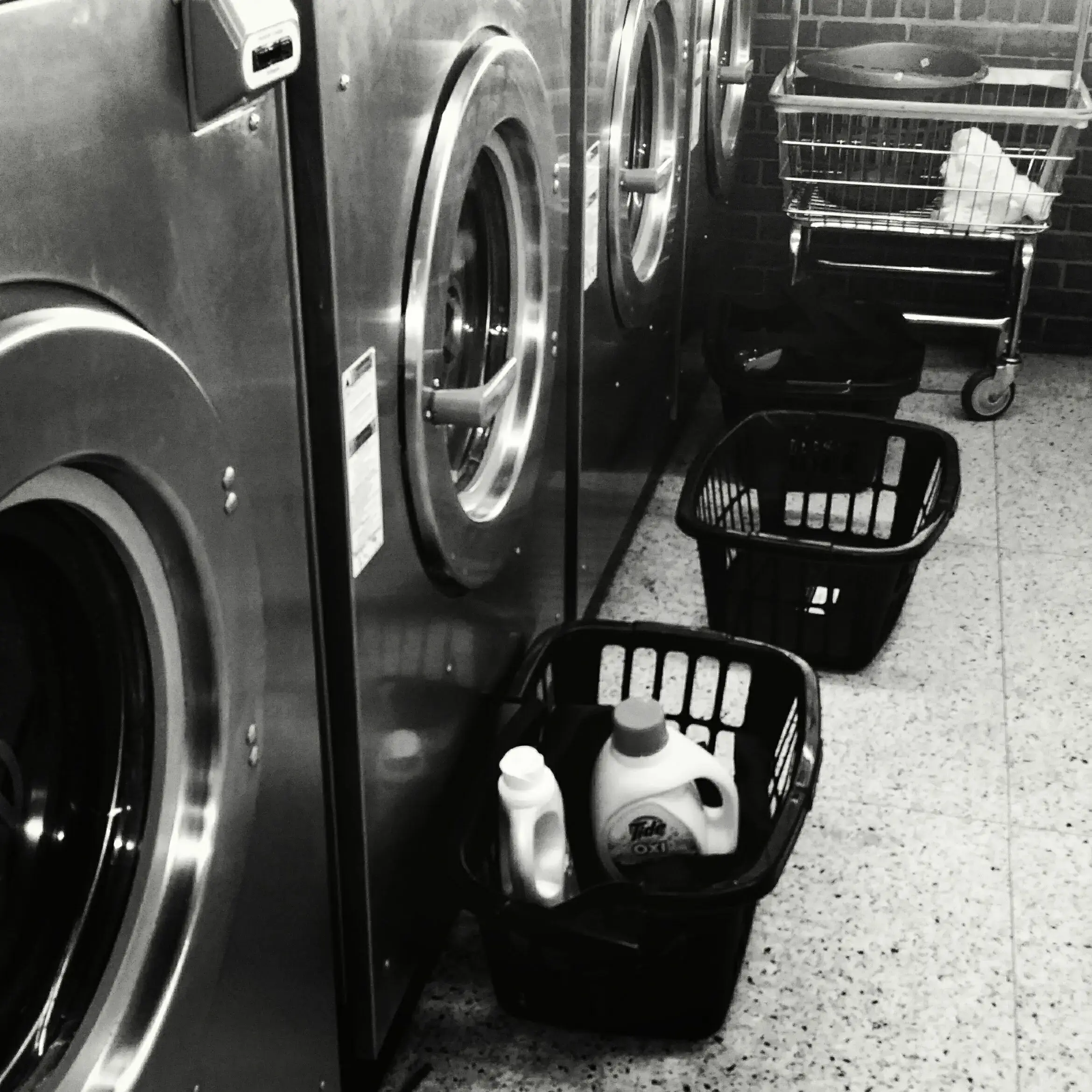 Stadium Discount Coin Laundry thumbnail 15