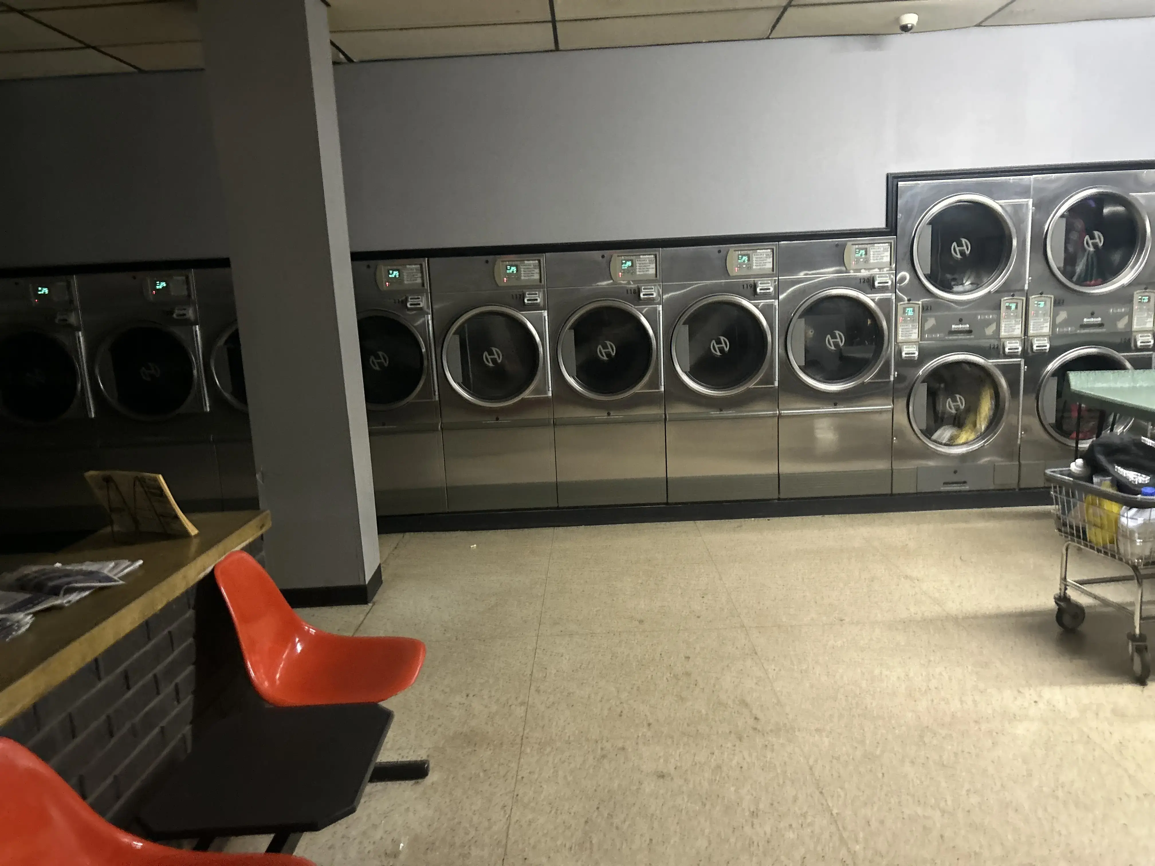 Stadium Discount Coin Laundry thumbnail 16