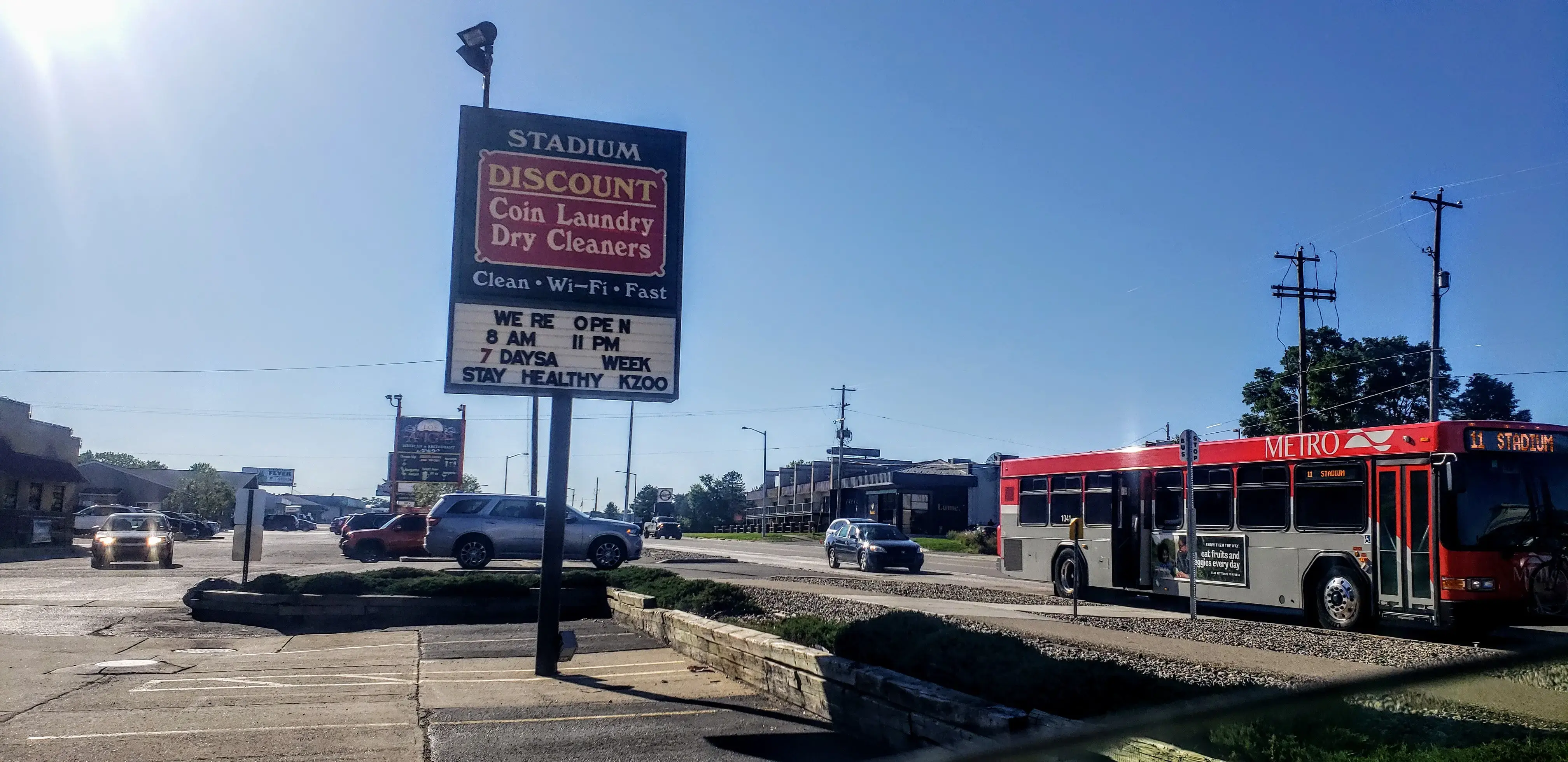 Stadium Discount Coin Laundry - Image 11
