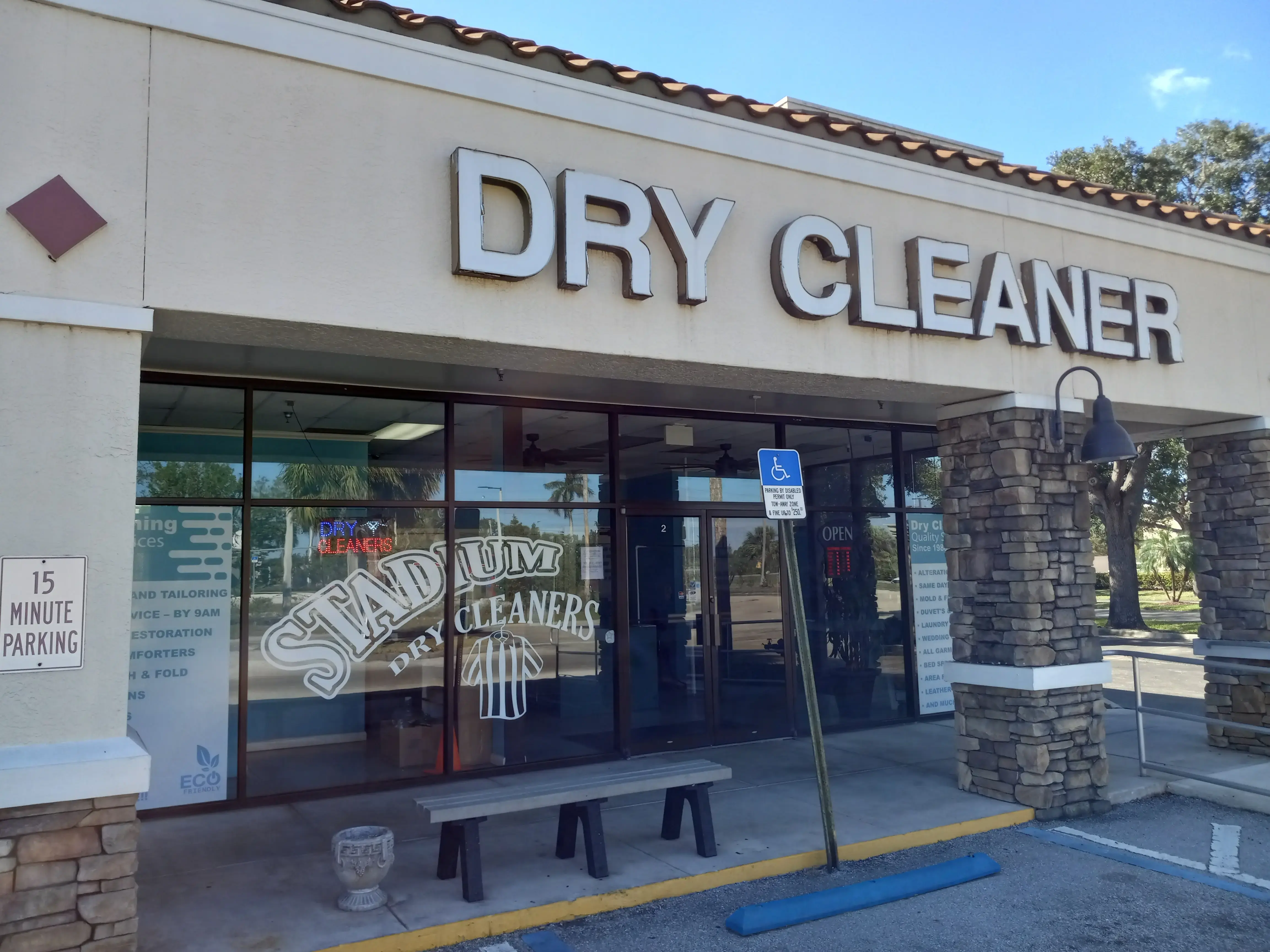 Stadium Dry Cleaners - Image 4
