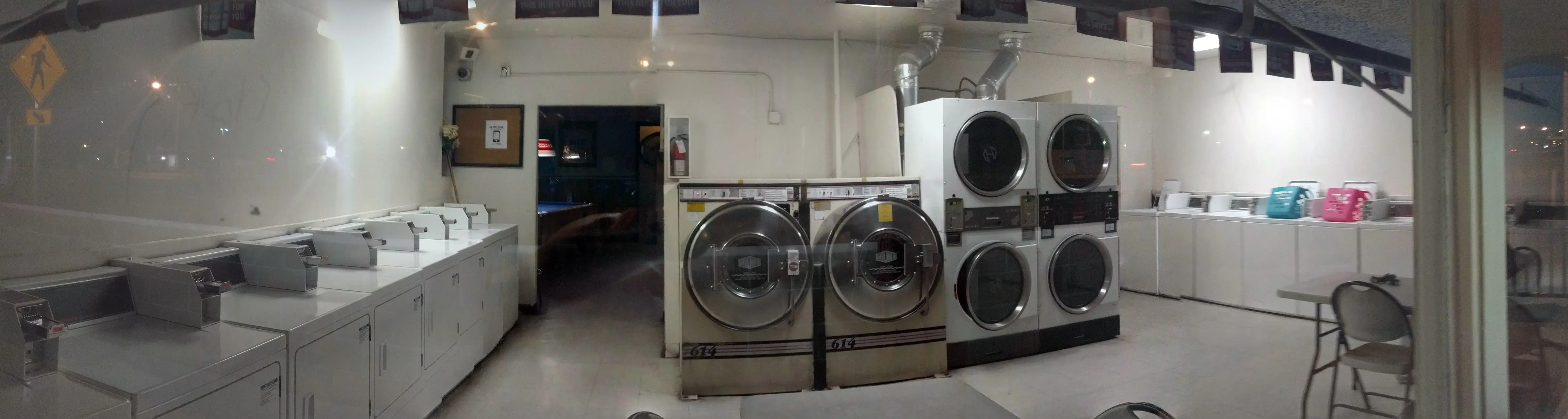 Stadium Saloon And Laundry thumbnail 20