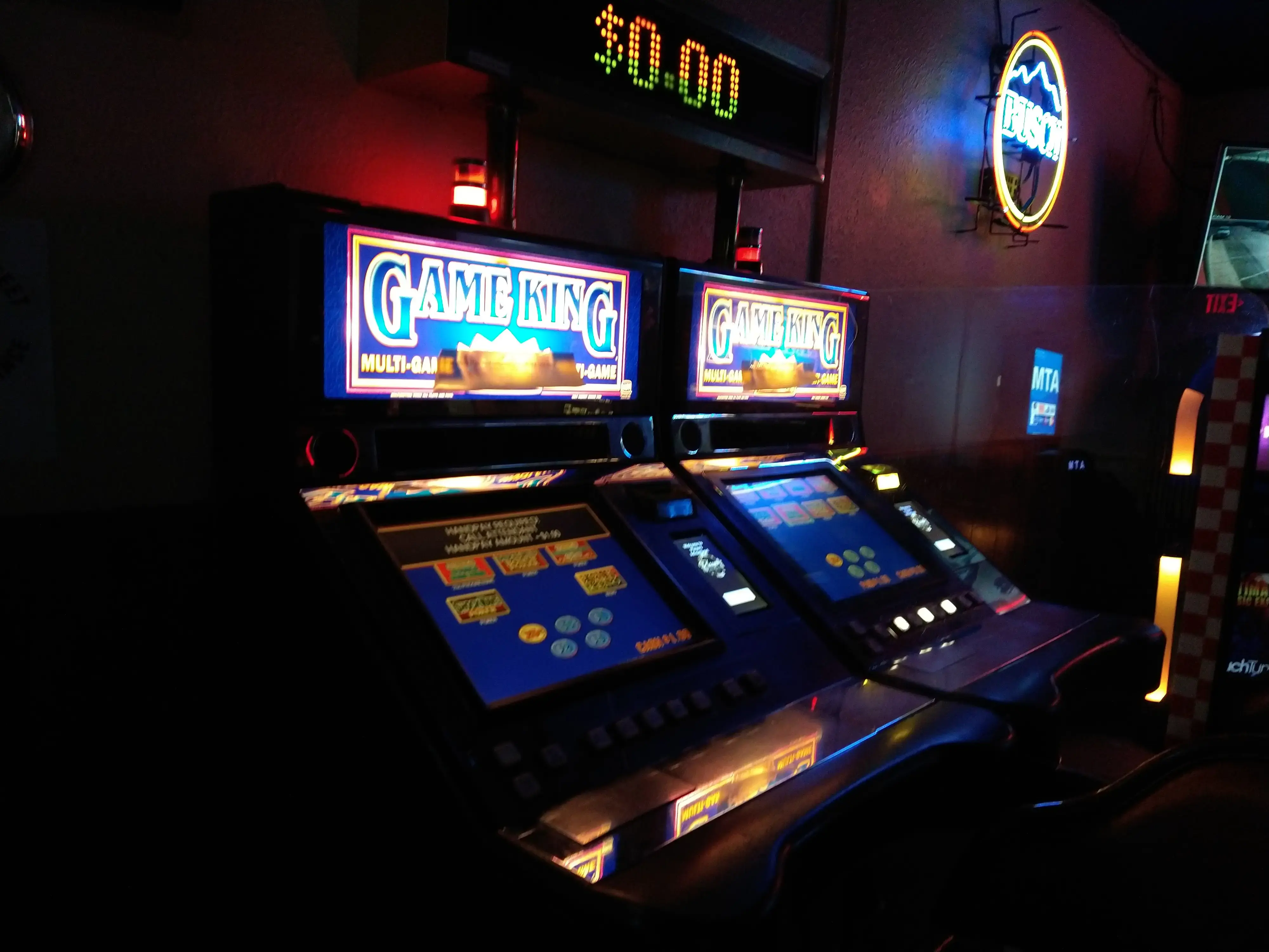 Stadium Saloon And Laundry thumbnail 7