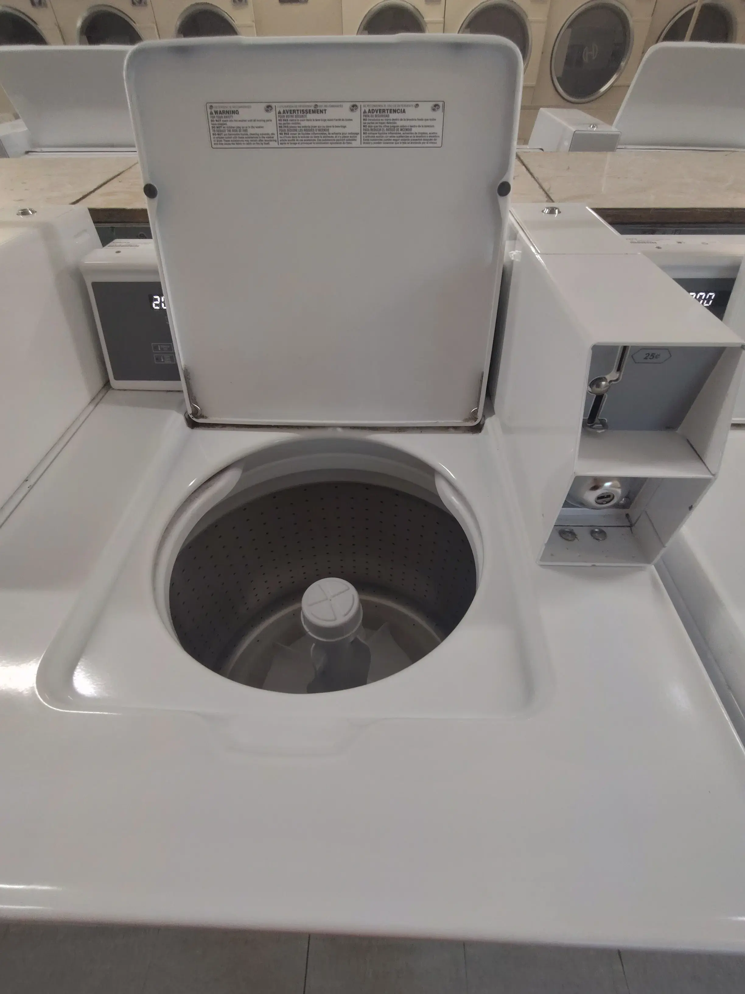 Staffords Coin Laundry & Cleaners - Image 6