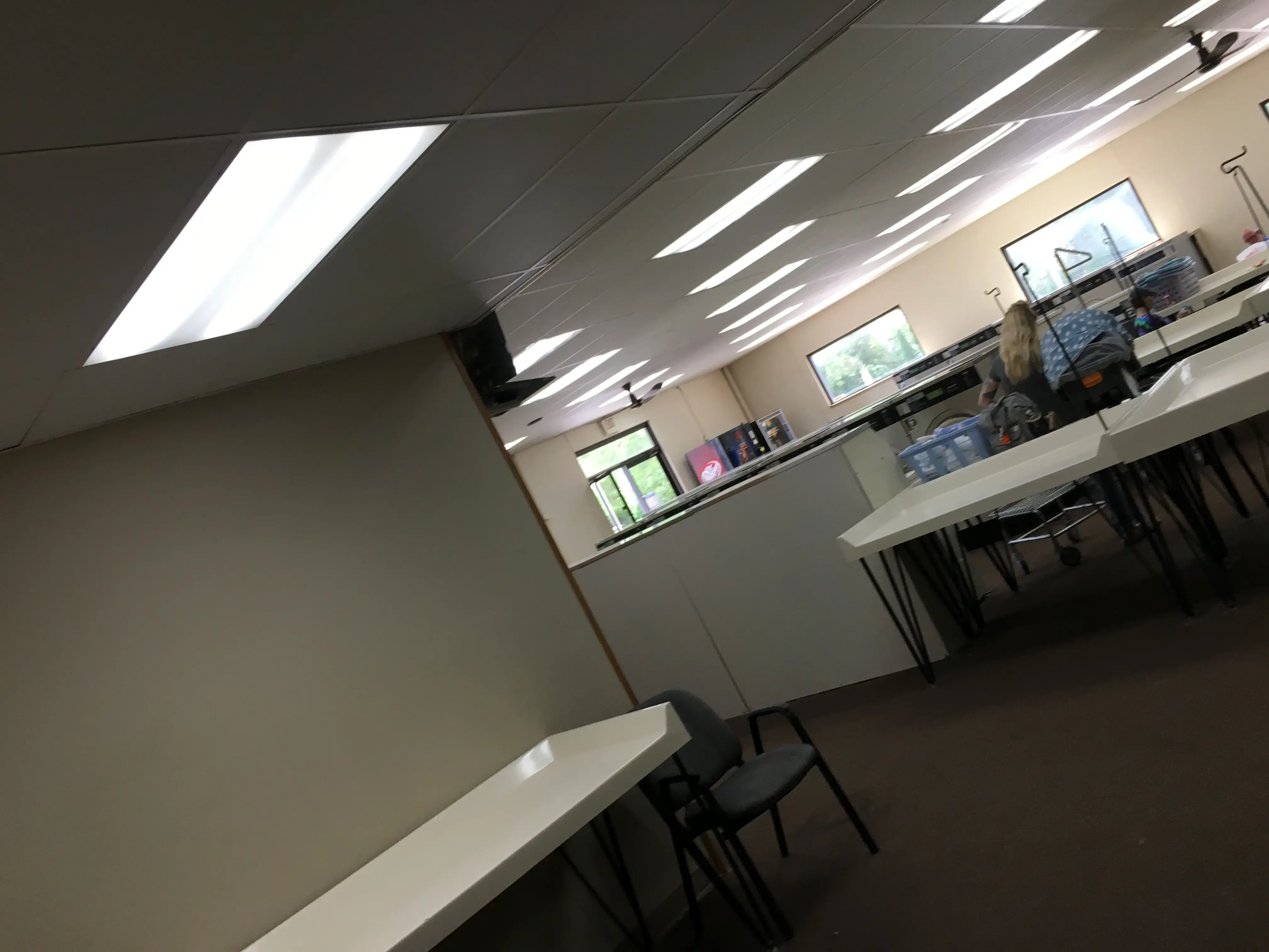 Standale Hi-Tone Drycleaning thumbnail 9