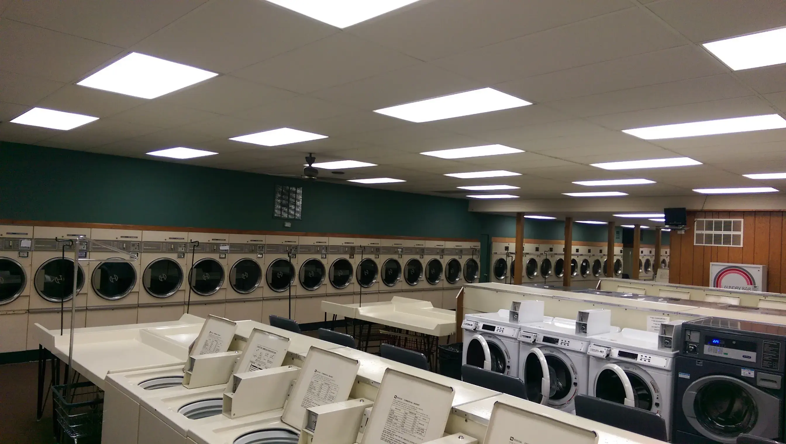 Standale Hi-Tone Drycleaning - Image 3