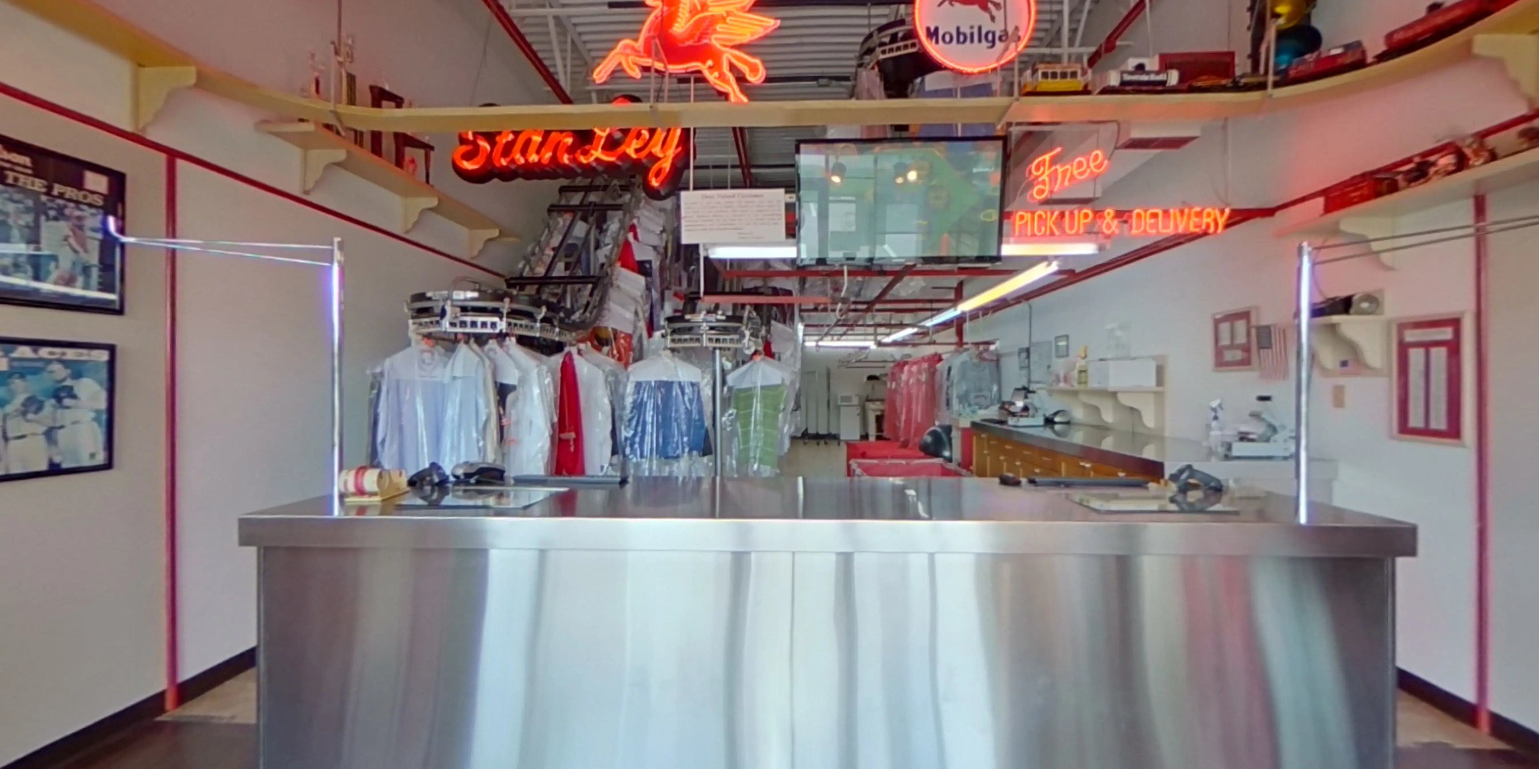 StanLey Cleaners & Laundry thumbnail 3