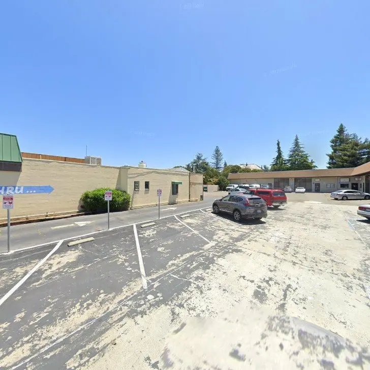 Star Dry Cleaners & Alteration thumbnail 10