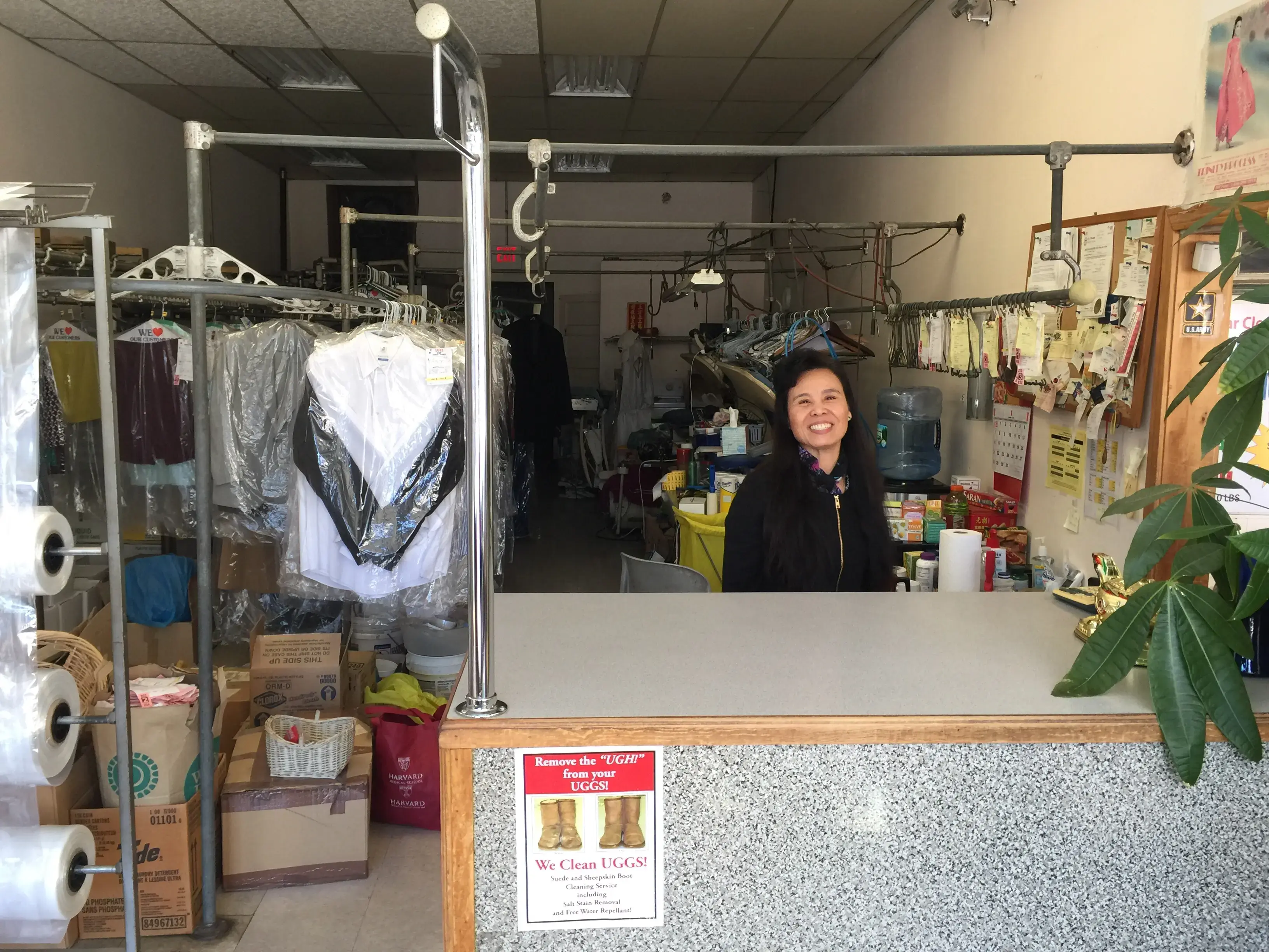 Star Drycleaner and Laundromat thumbnail 6