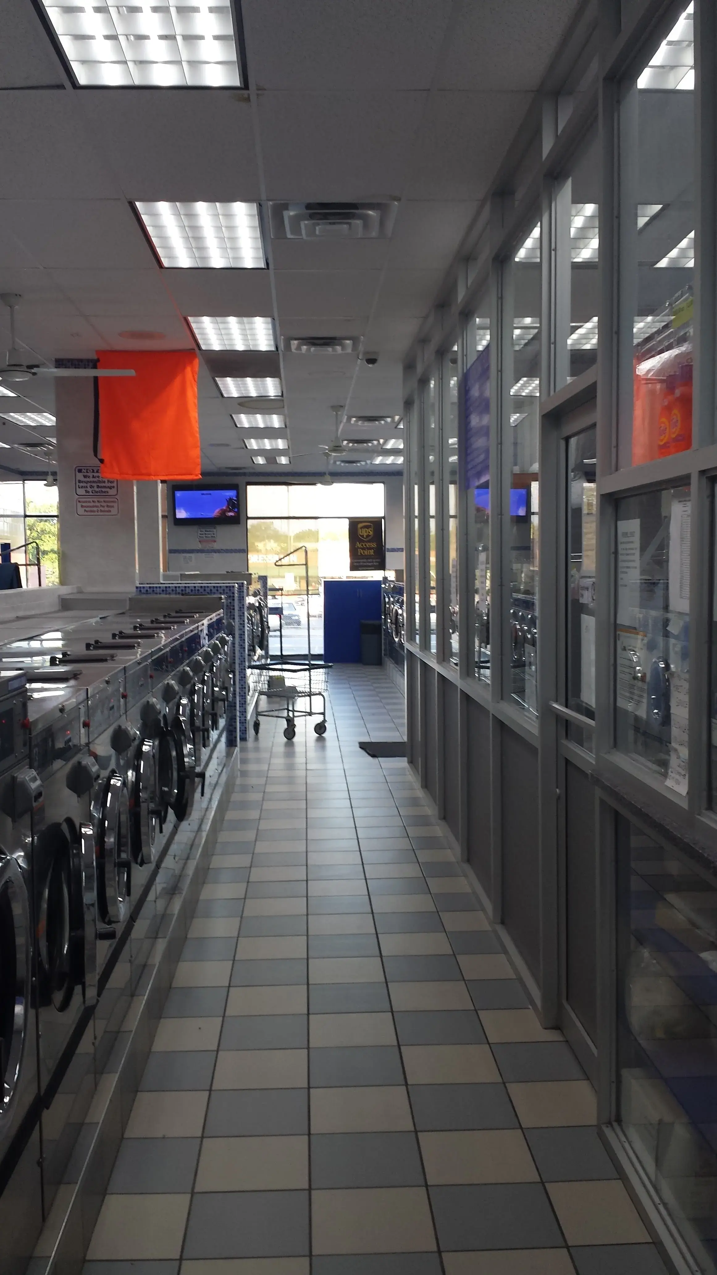 Star Laundromats thumbnail 8