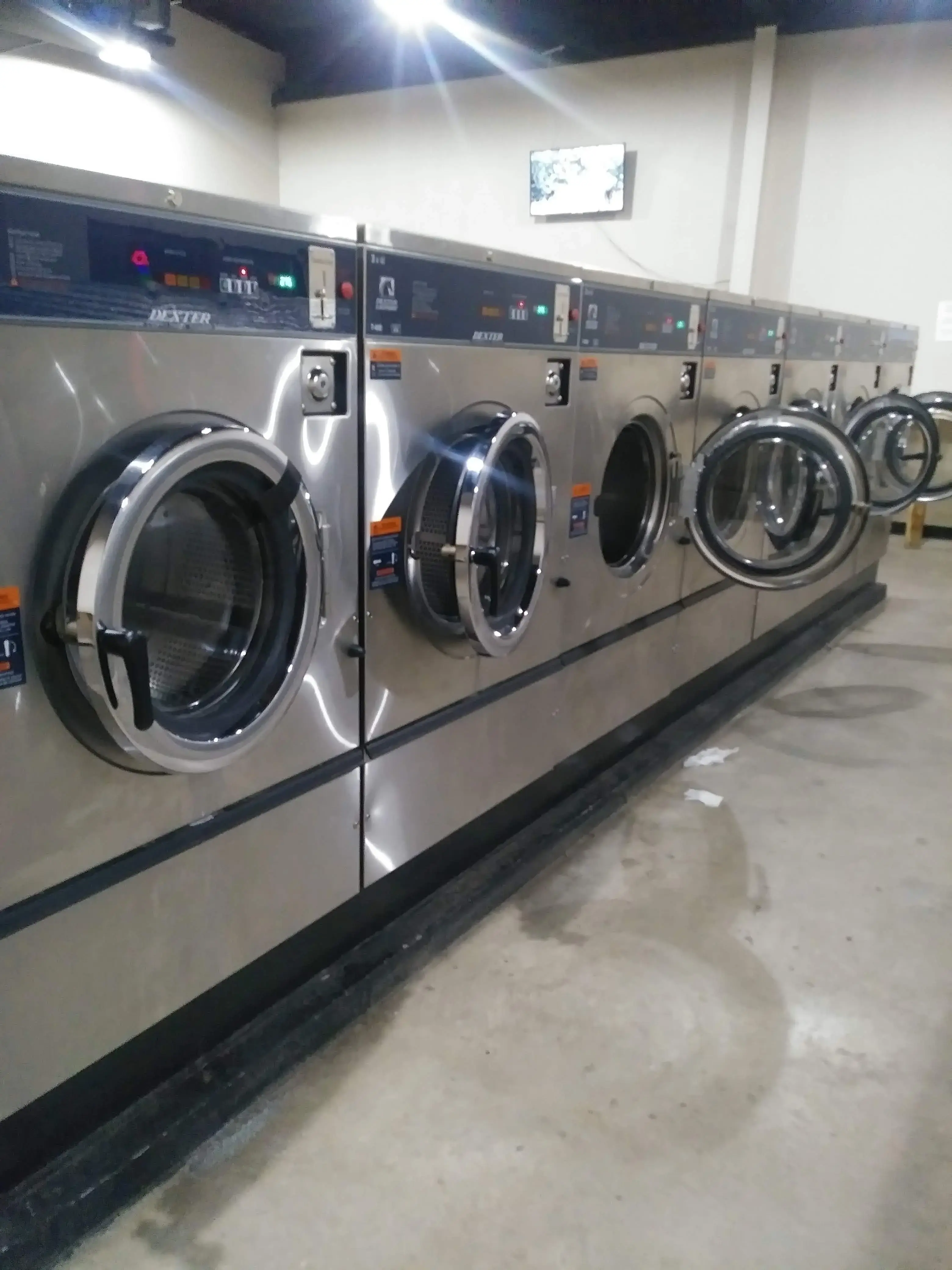 Star Laundry and Wash & Fold Delivery Service - Image 17