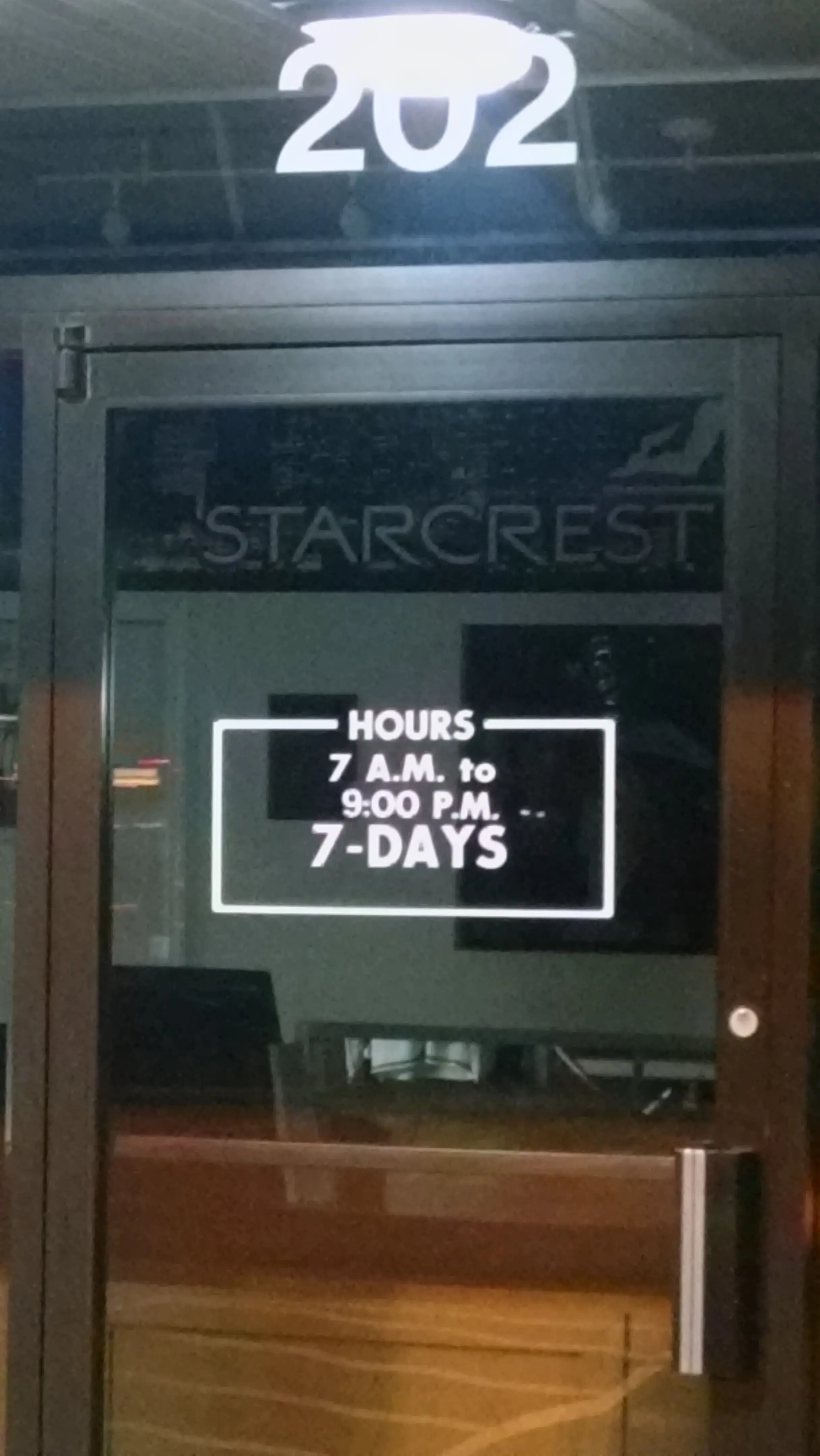 Starcrest Cleaners thumbnail 12
