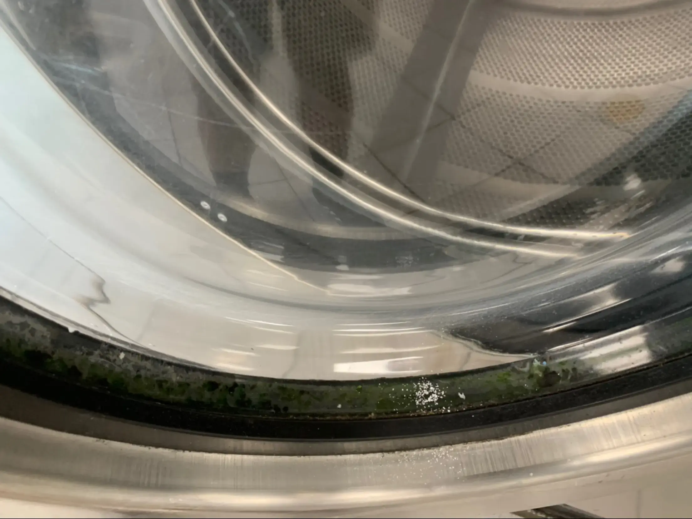 Starcrest Cleaners thumbnail 5