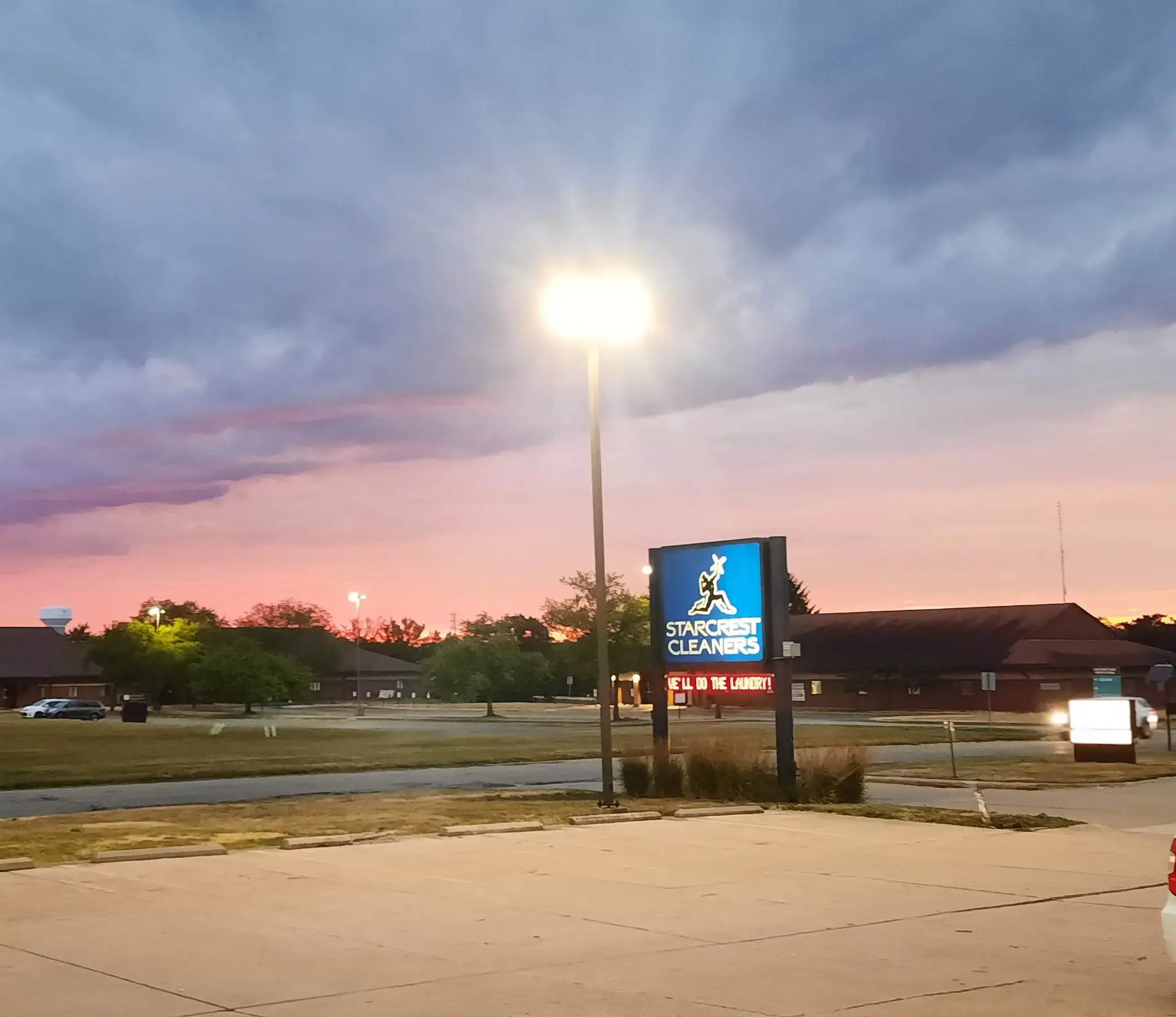 Starcrest Cleaners thumbnail 7