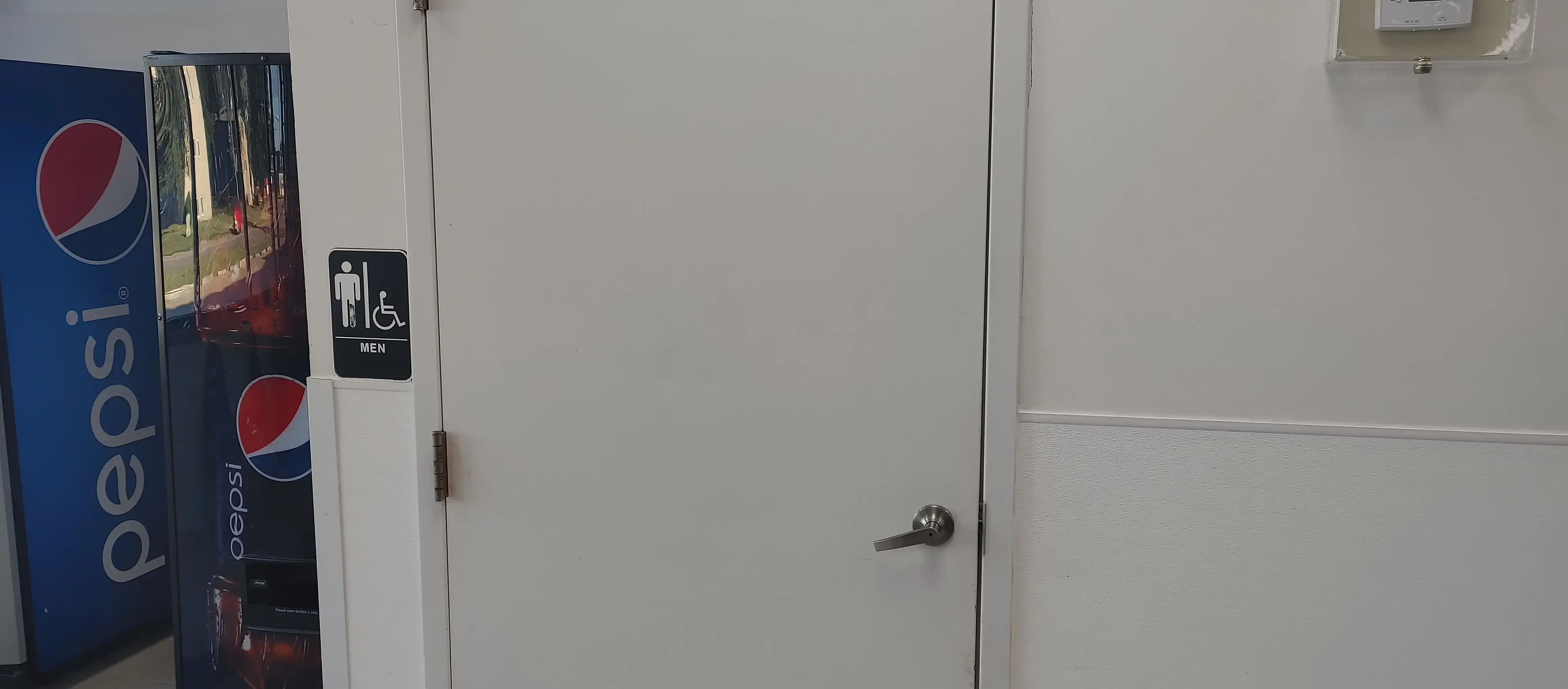 Starcrest Cleaners thumbnail 16