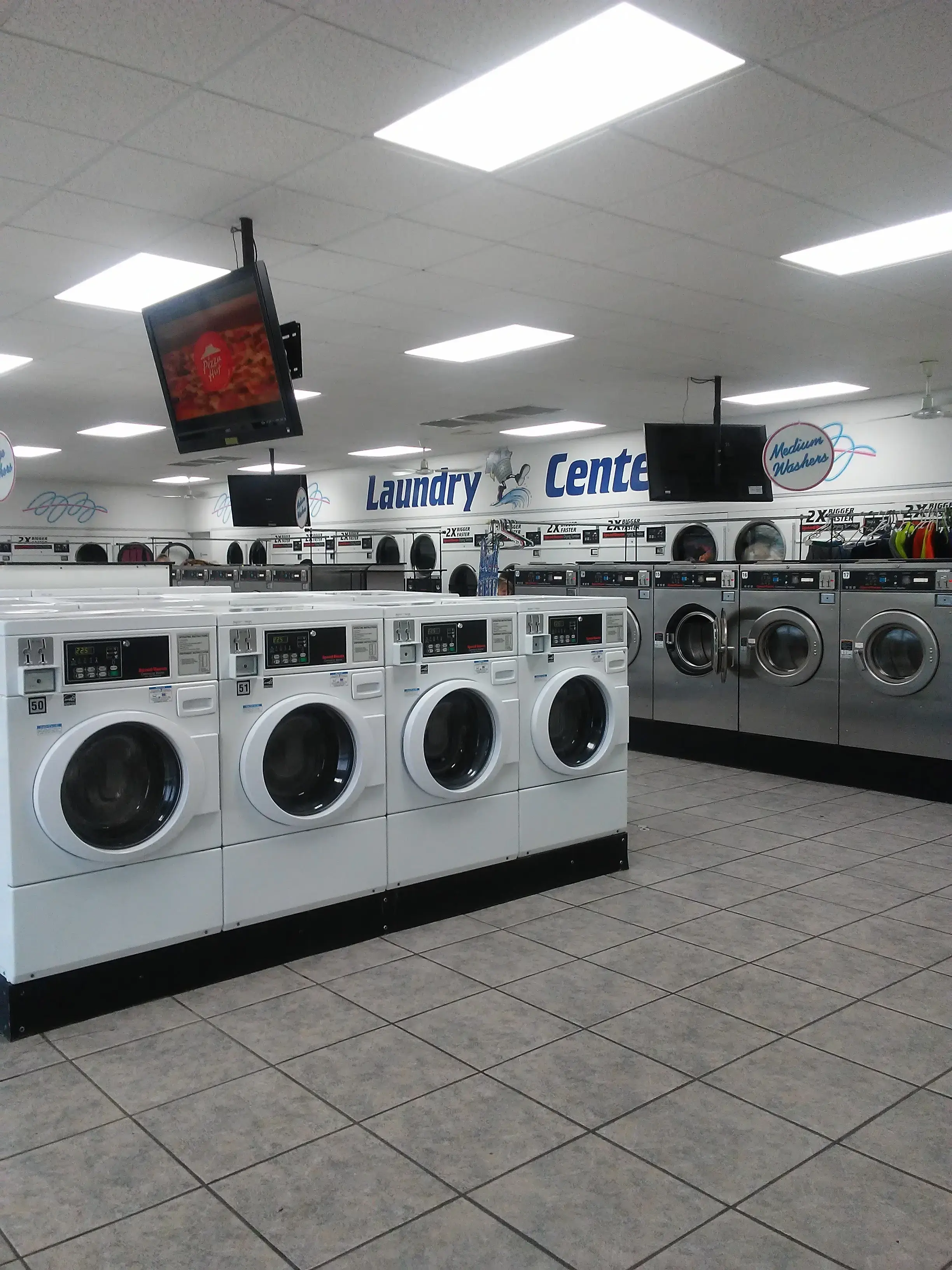 Starcrest Cleaners thumbnail 2