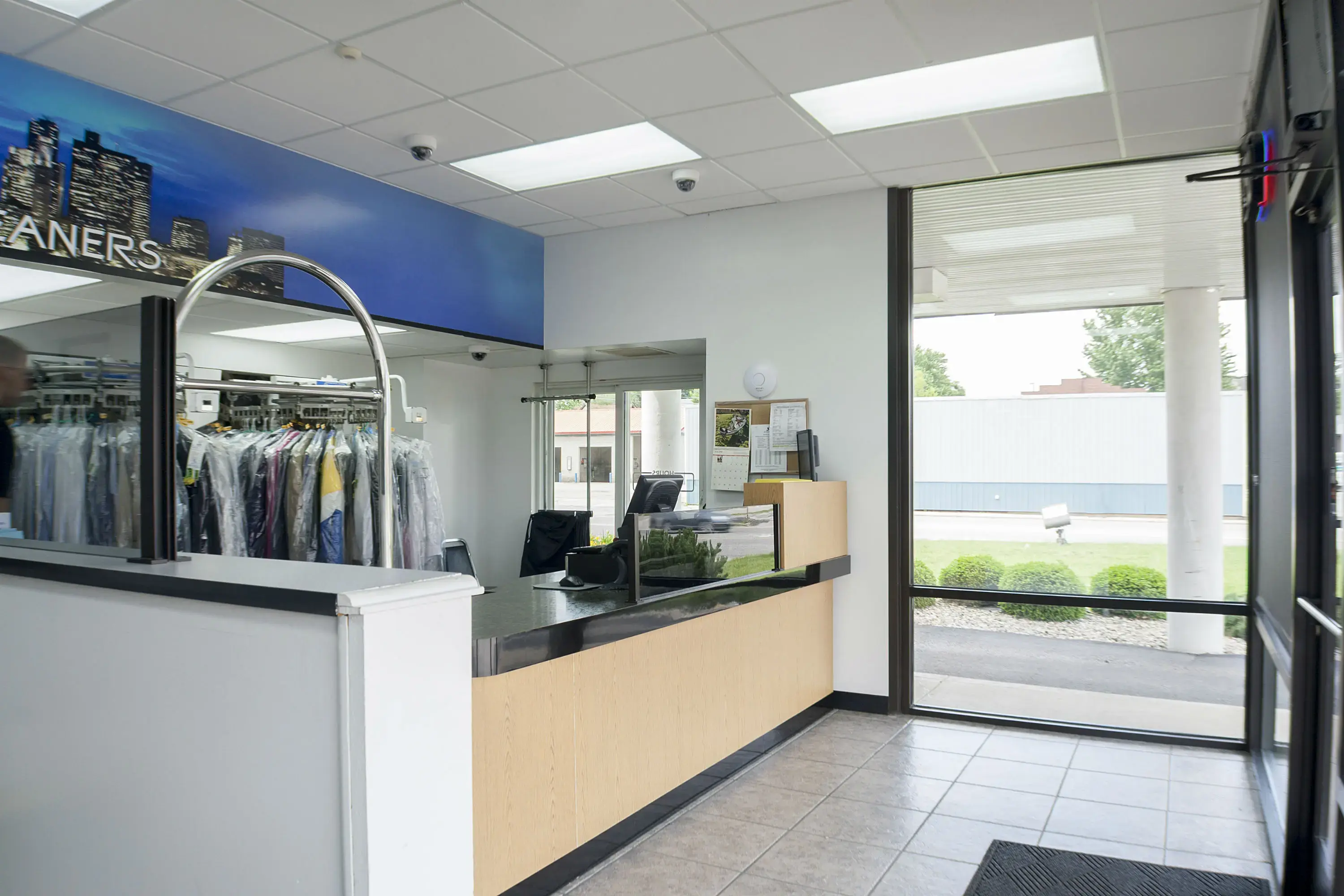 Starcrest Cleaners - Image 9