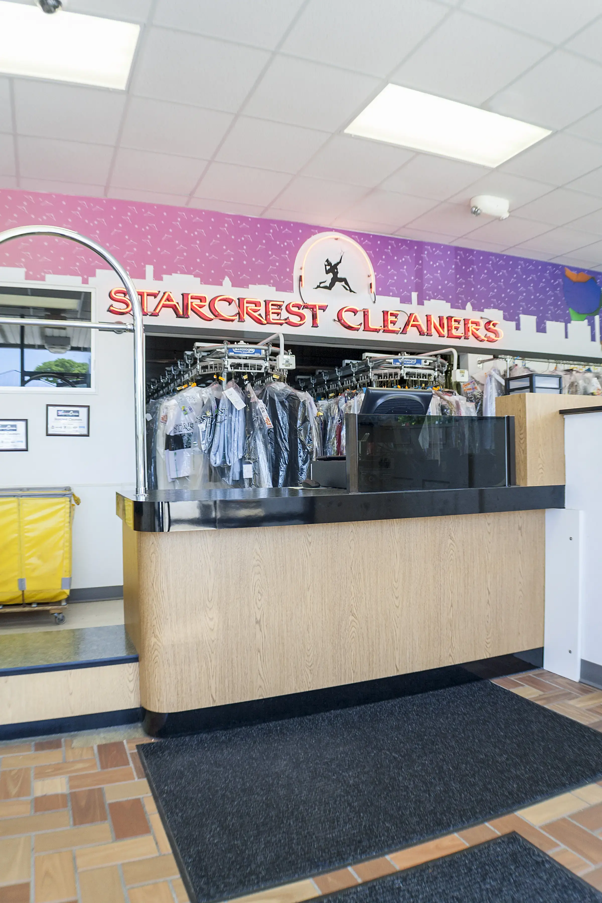 Starcrest Cleaners thumbnail 6