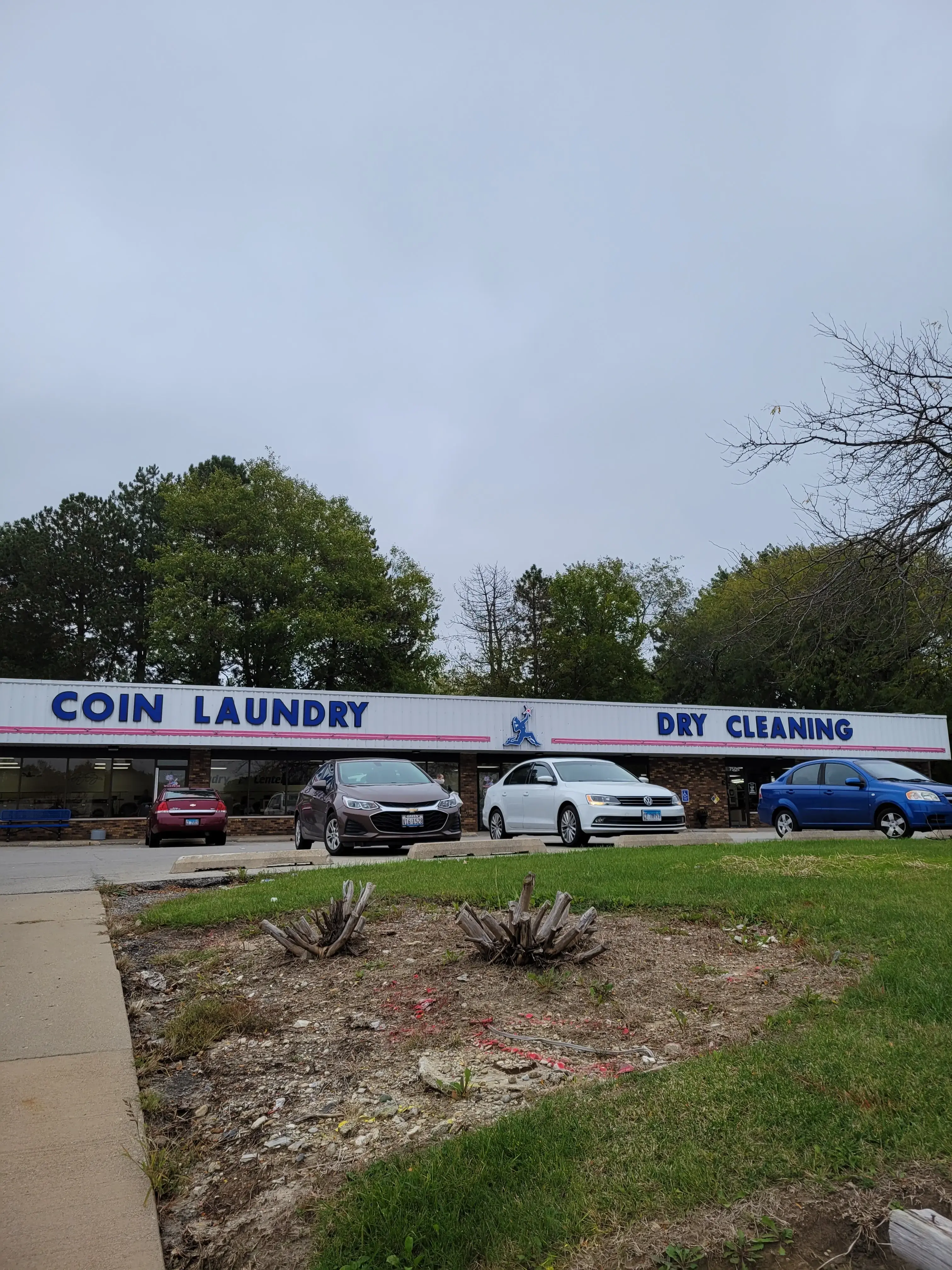 Starcrest Cleaners thumbnail 2