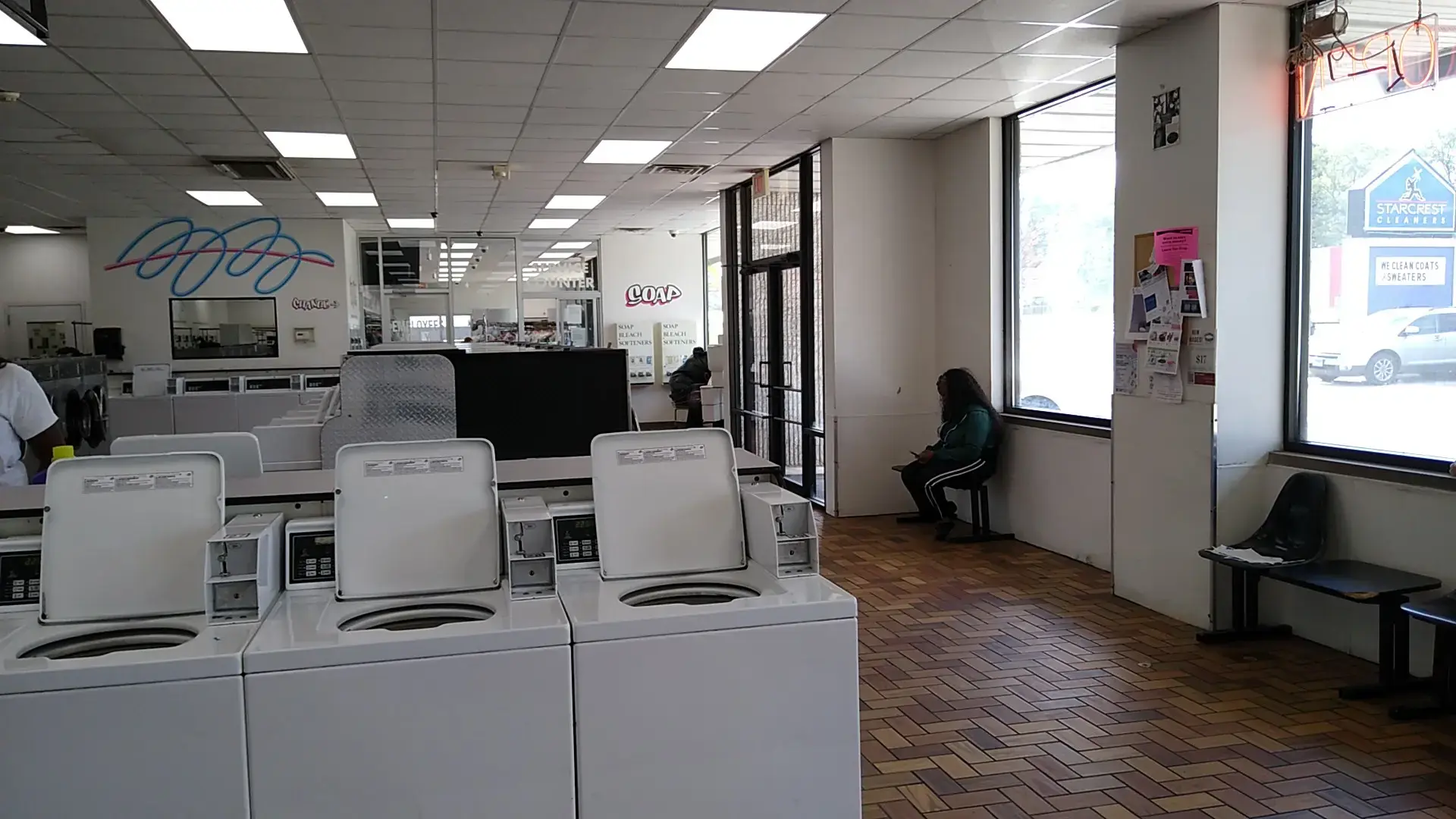 Starcrest Cleaners thumbnail 9
