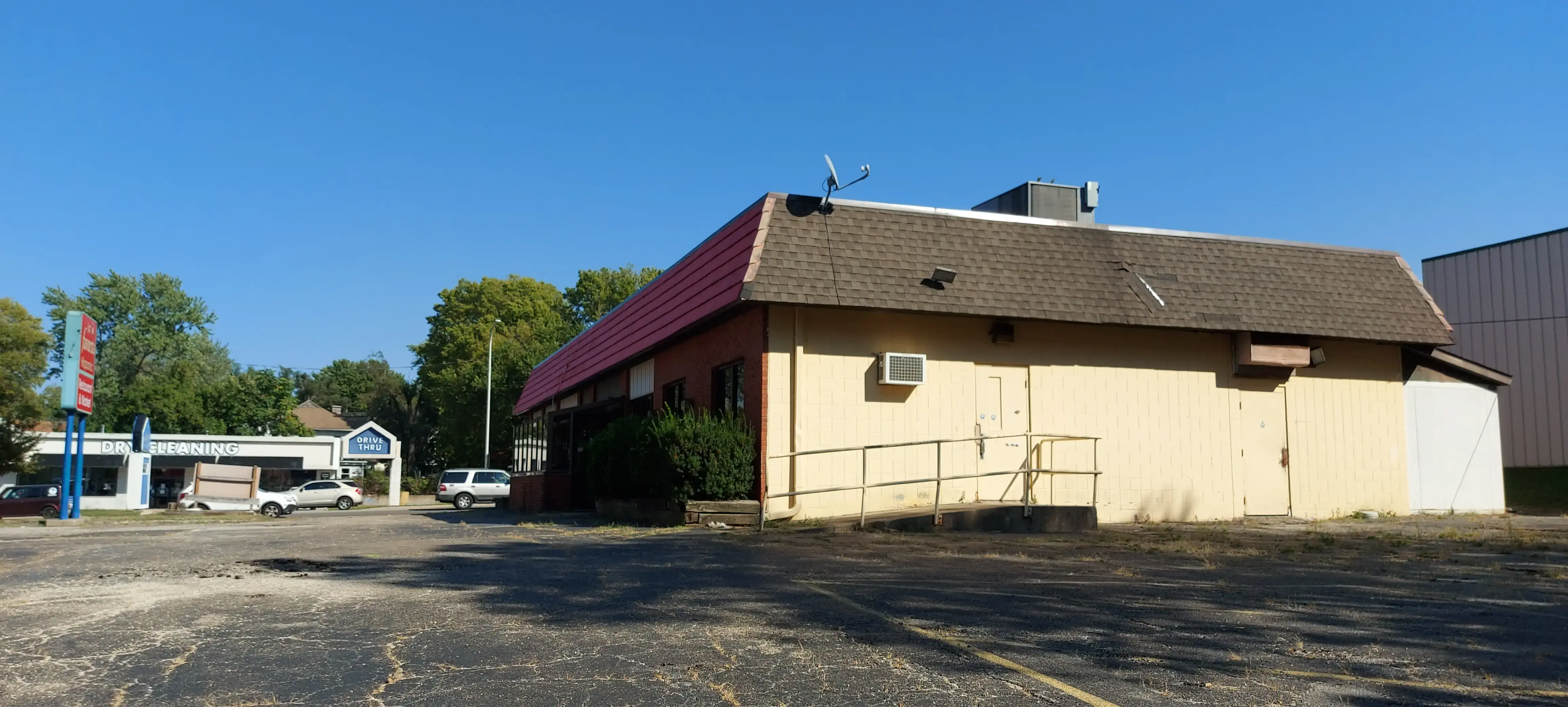 Starcrest Cleaners - Image 10