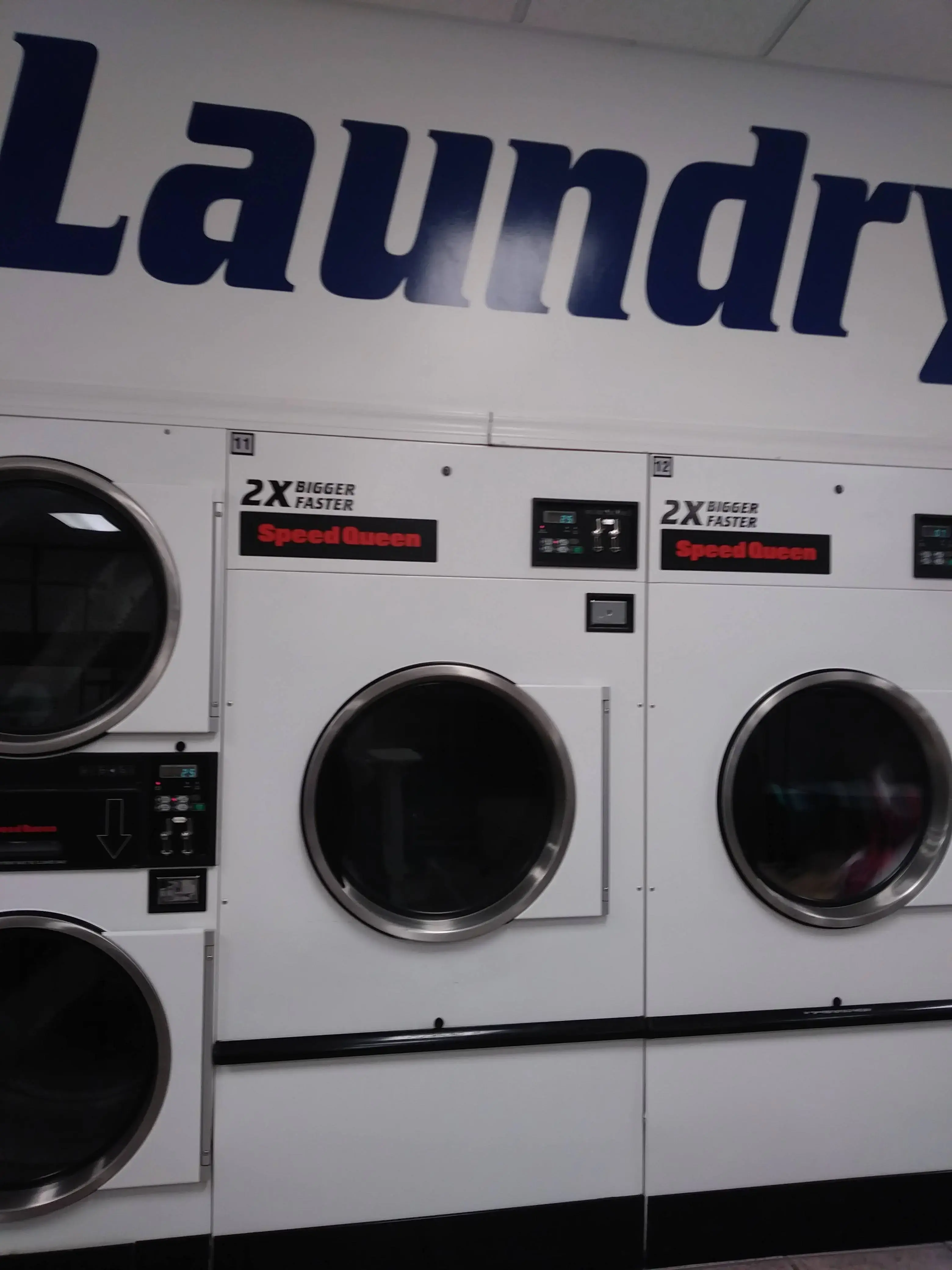 Starcrest Cleaners thumbnail 12