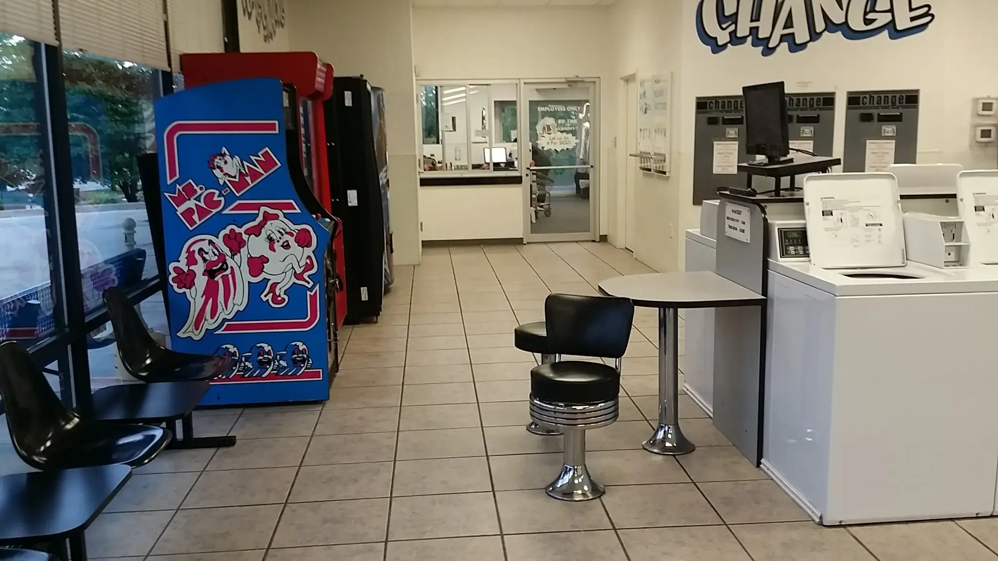 Starcrest Cleaners thumbnail 6