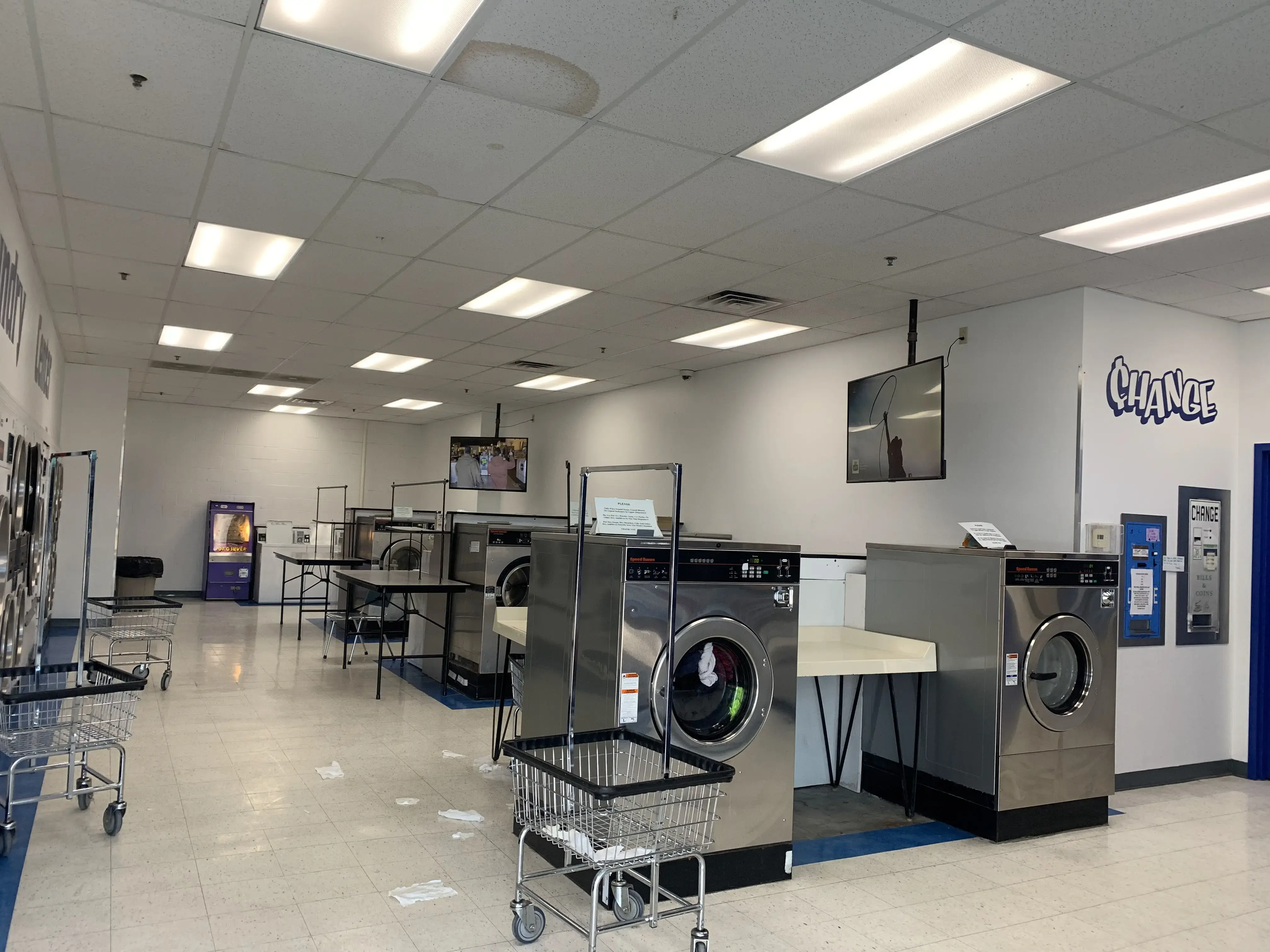 Starcrest Cleaners location