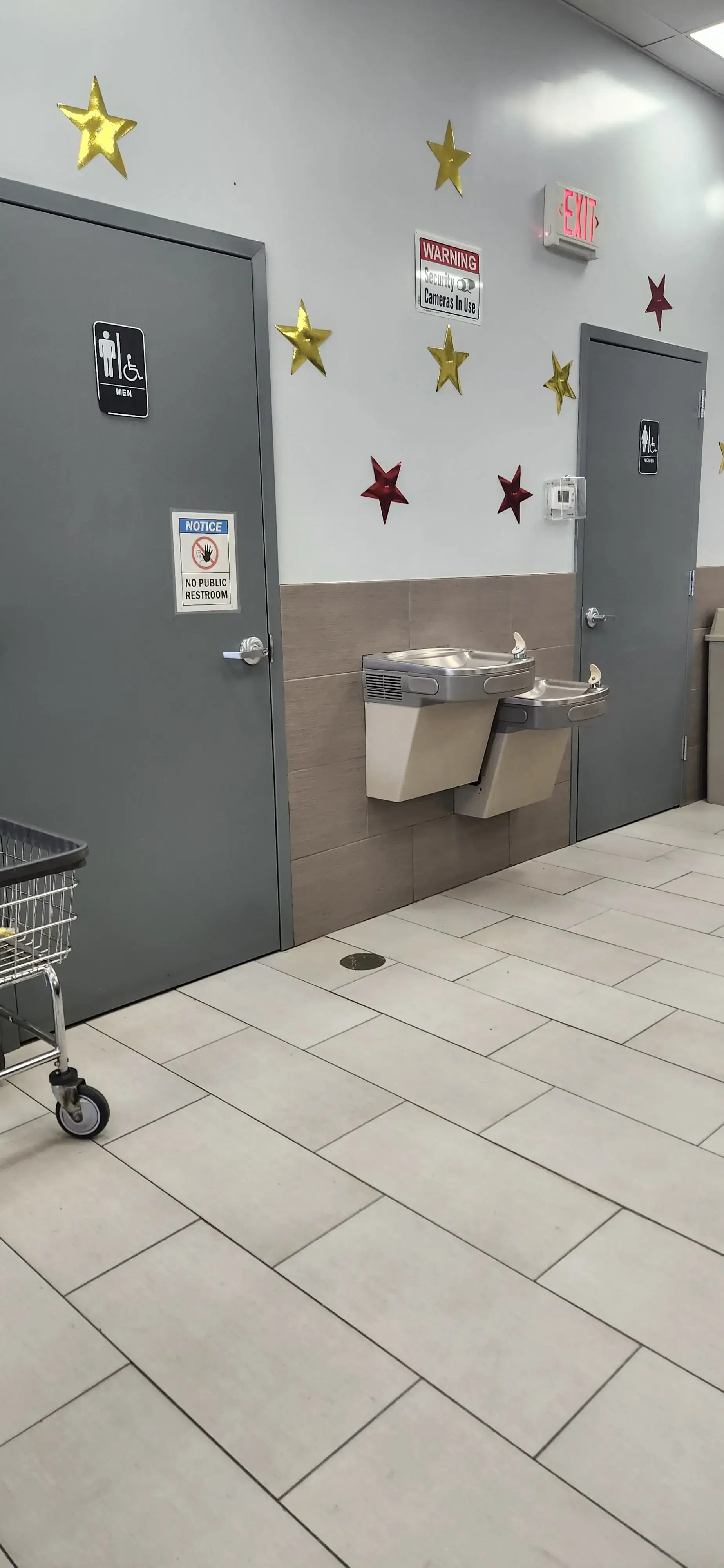Stars Laundromat - Image 17