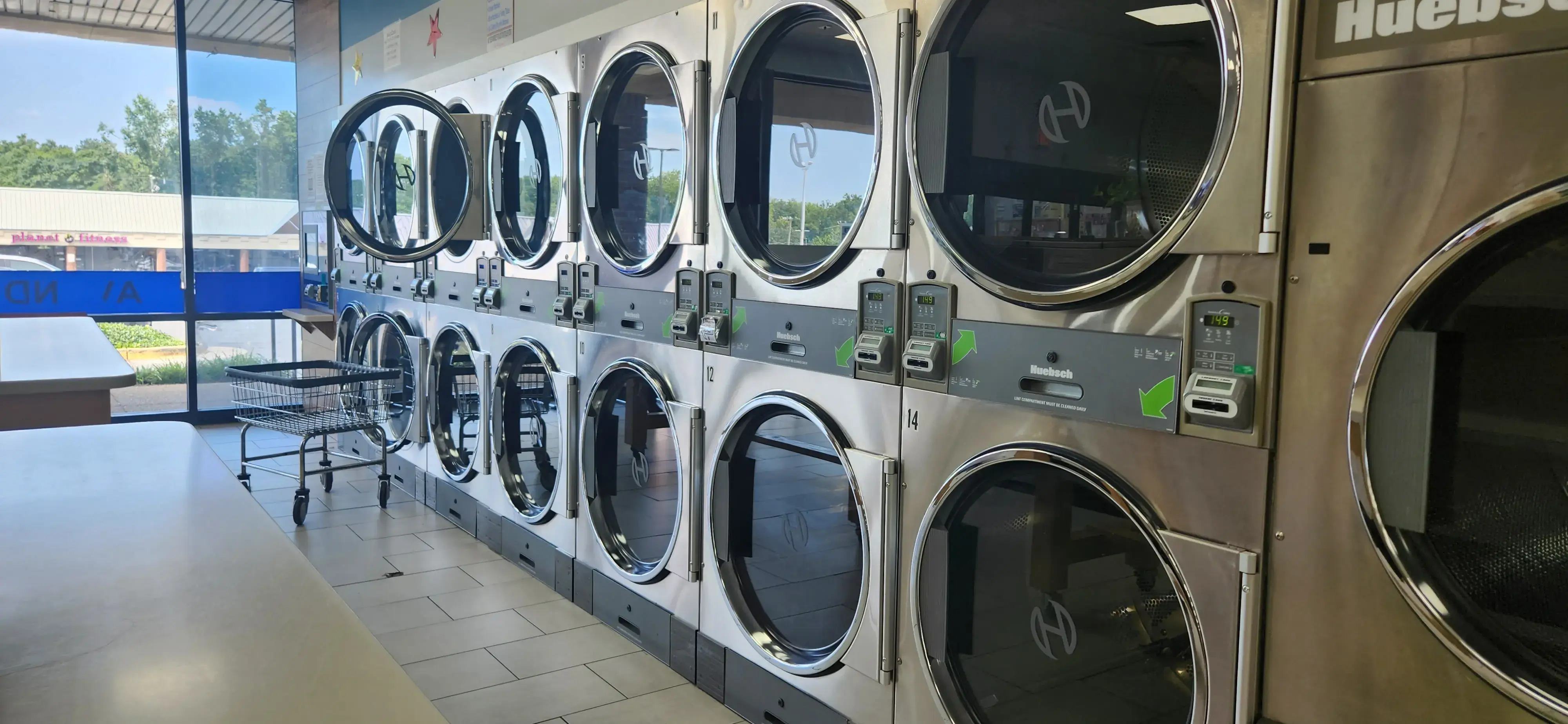 Stars Laundromat thumbnail 4