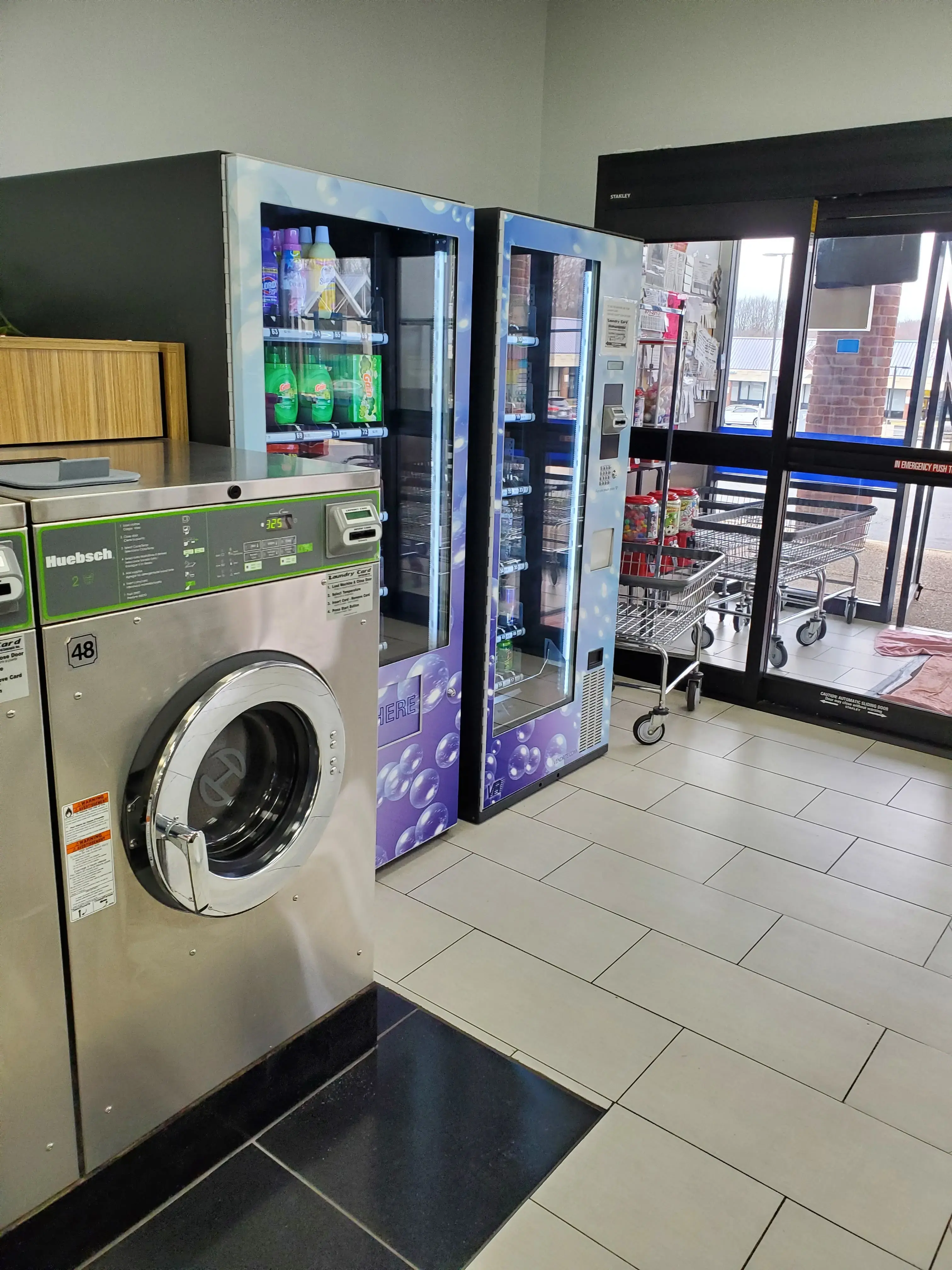 Stars Laundromat thumbnail 16