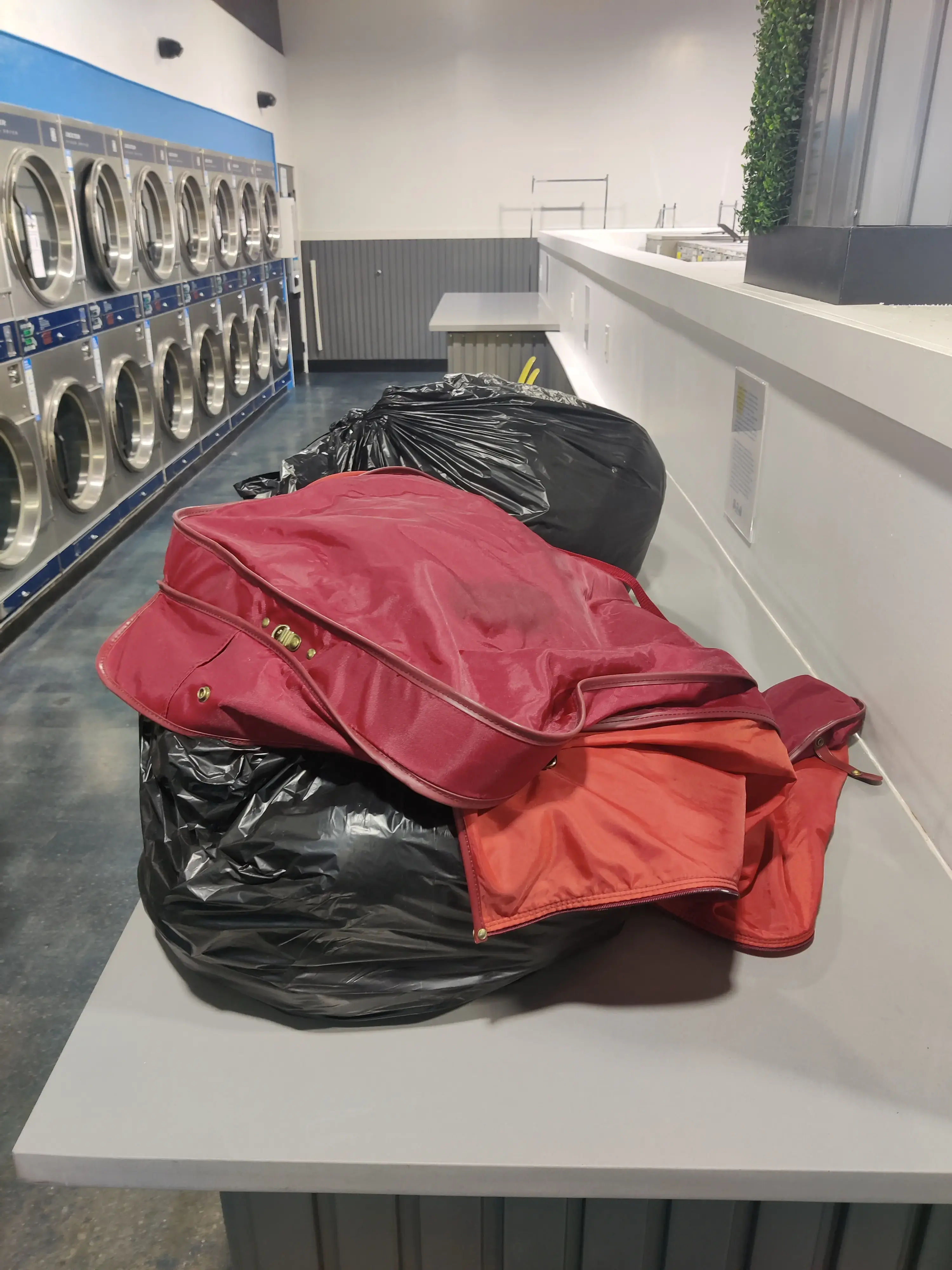 Start 2 Finish Laundromat thumbnail 14