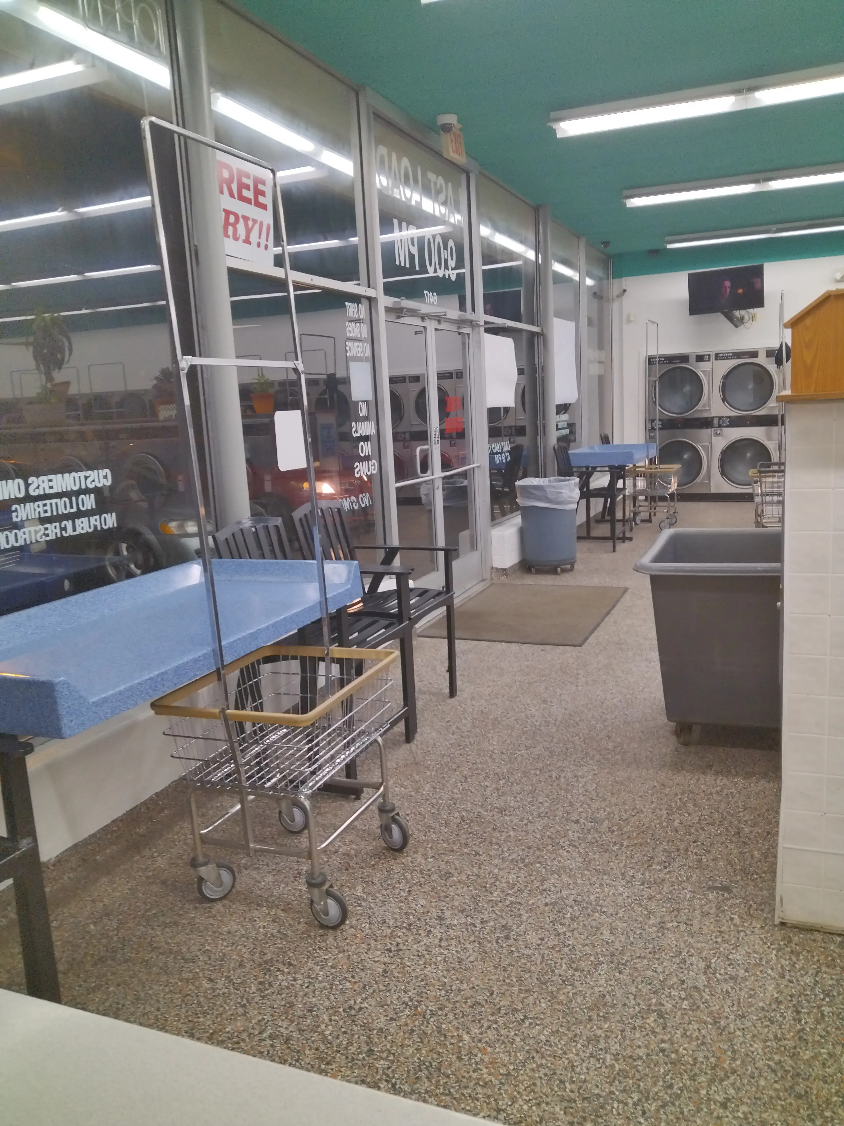 State Avenue Coin Laundry - weekly specials, come see us and save! thumbnail 4