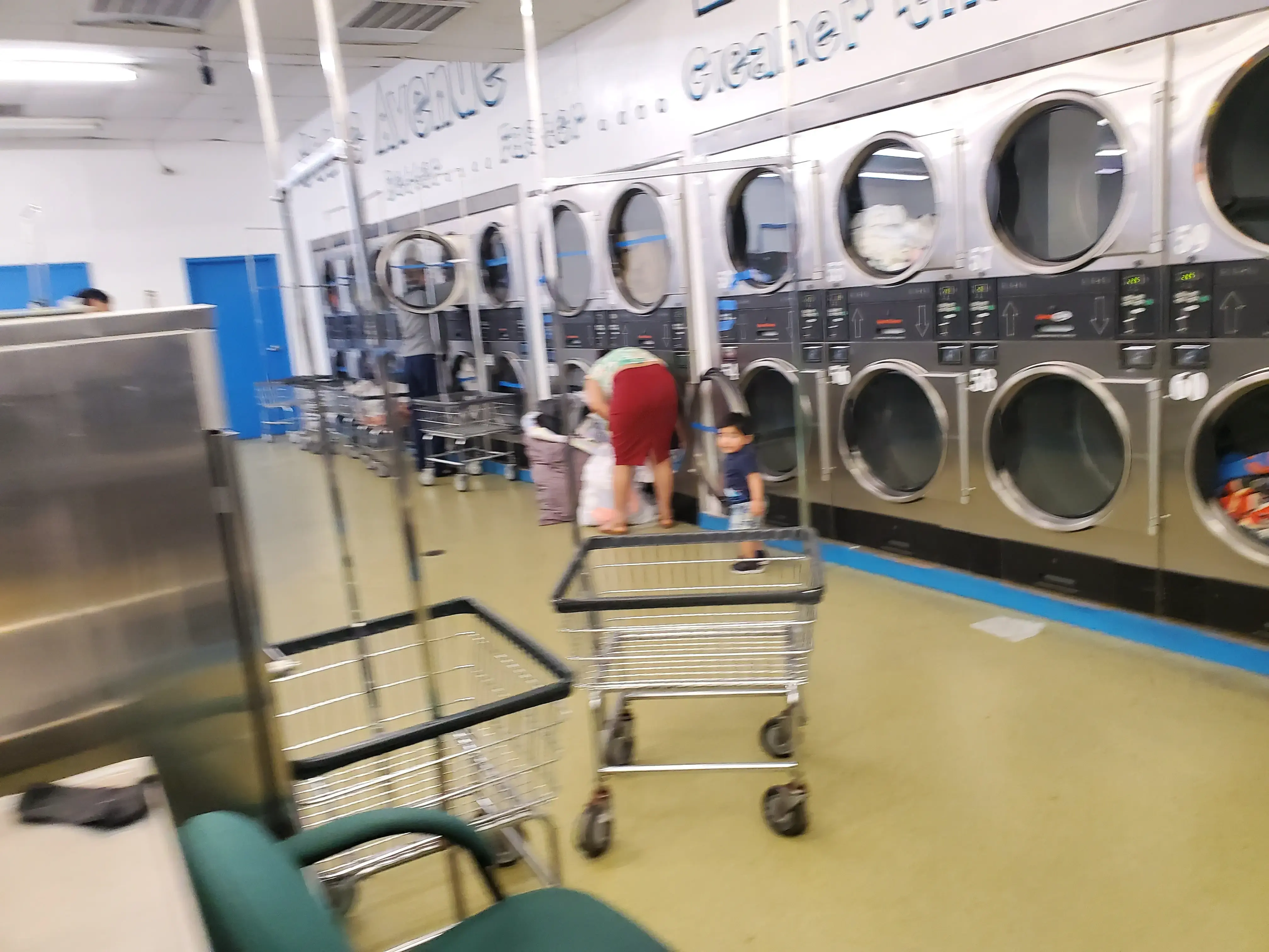 State Avenue Laundroplex thumbnail 2