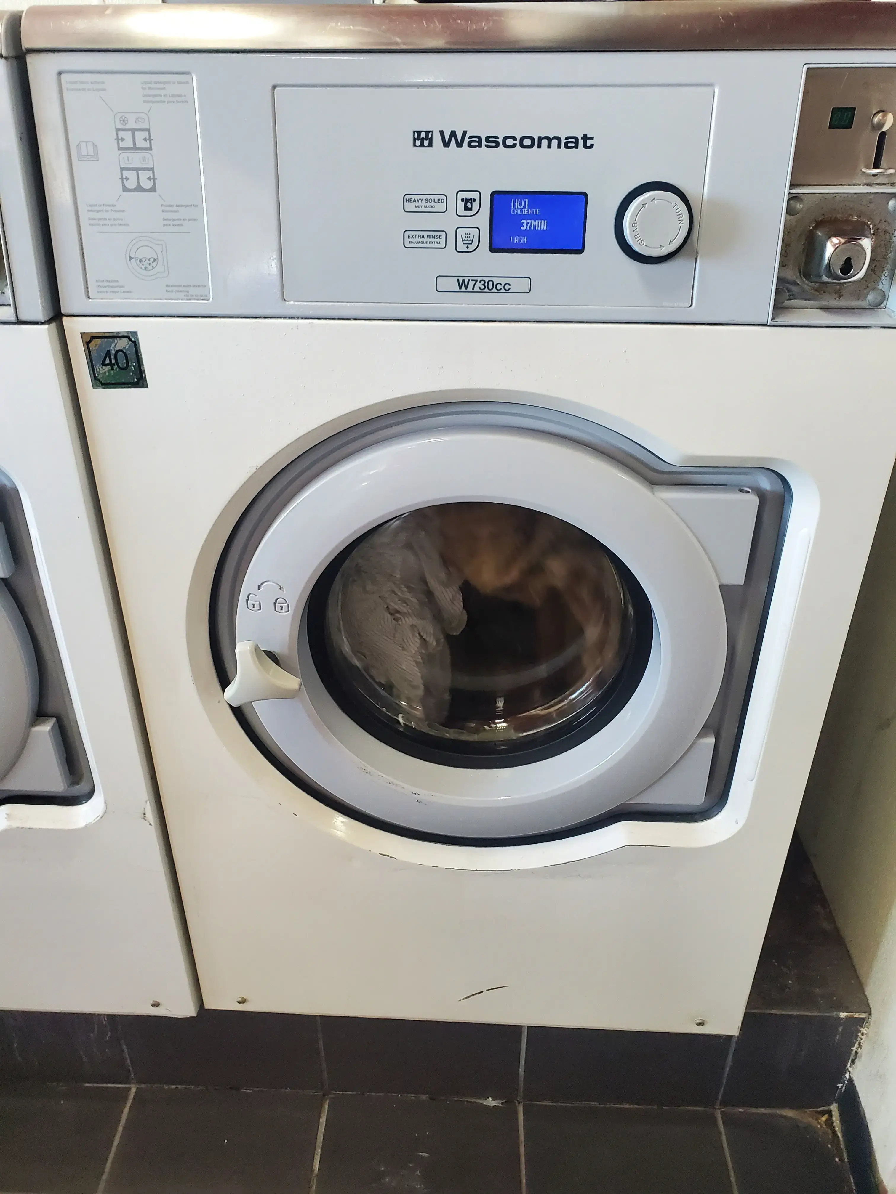 State of the Art Laundromat thumbnail 9