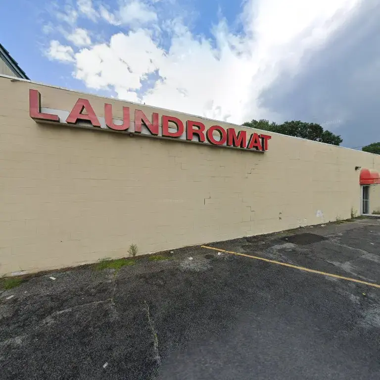 State of the Art Laundromat thumbnail 14