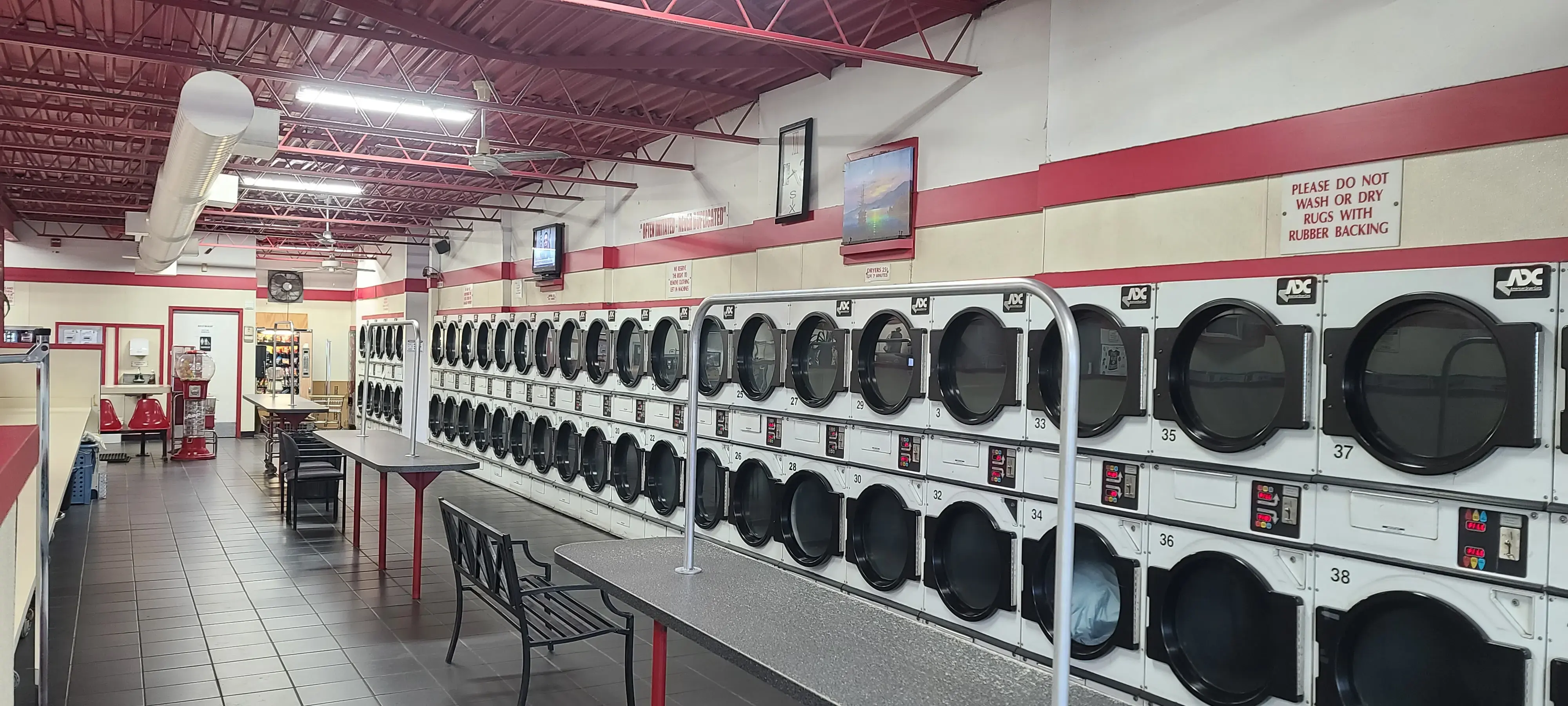 State of the Art Laundromat thumbnail 11
