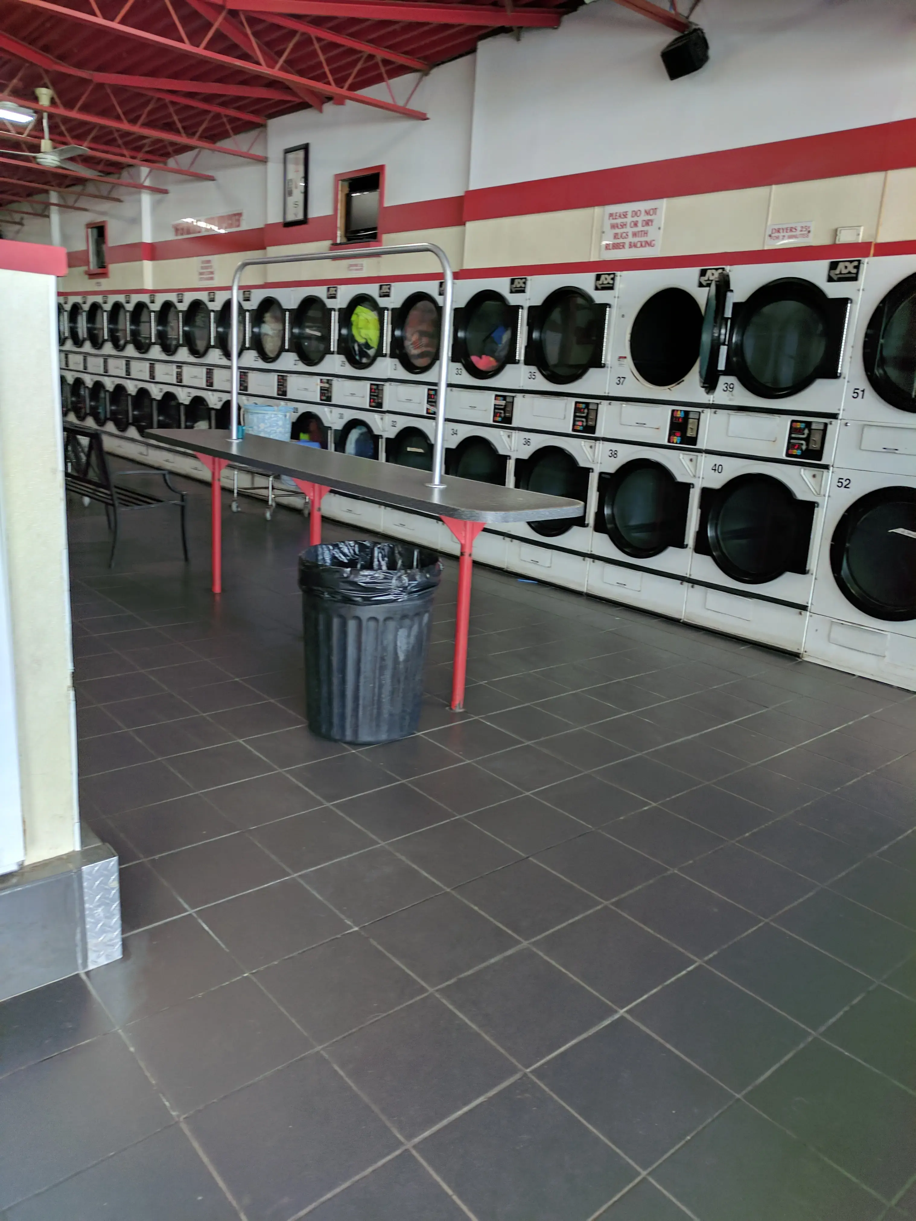 State of the Art Laundromat thumbnail 12