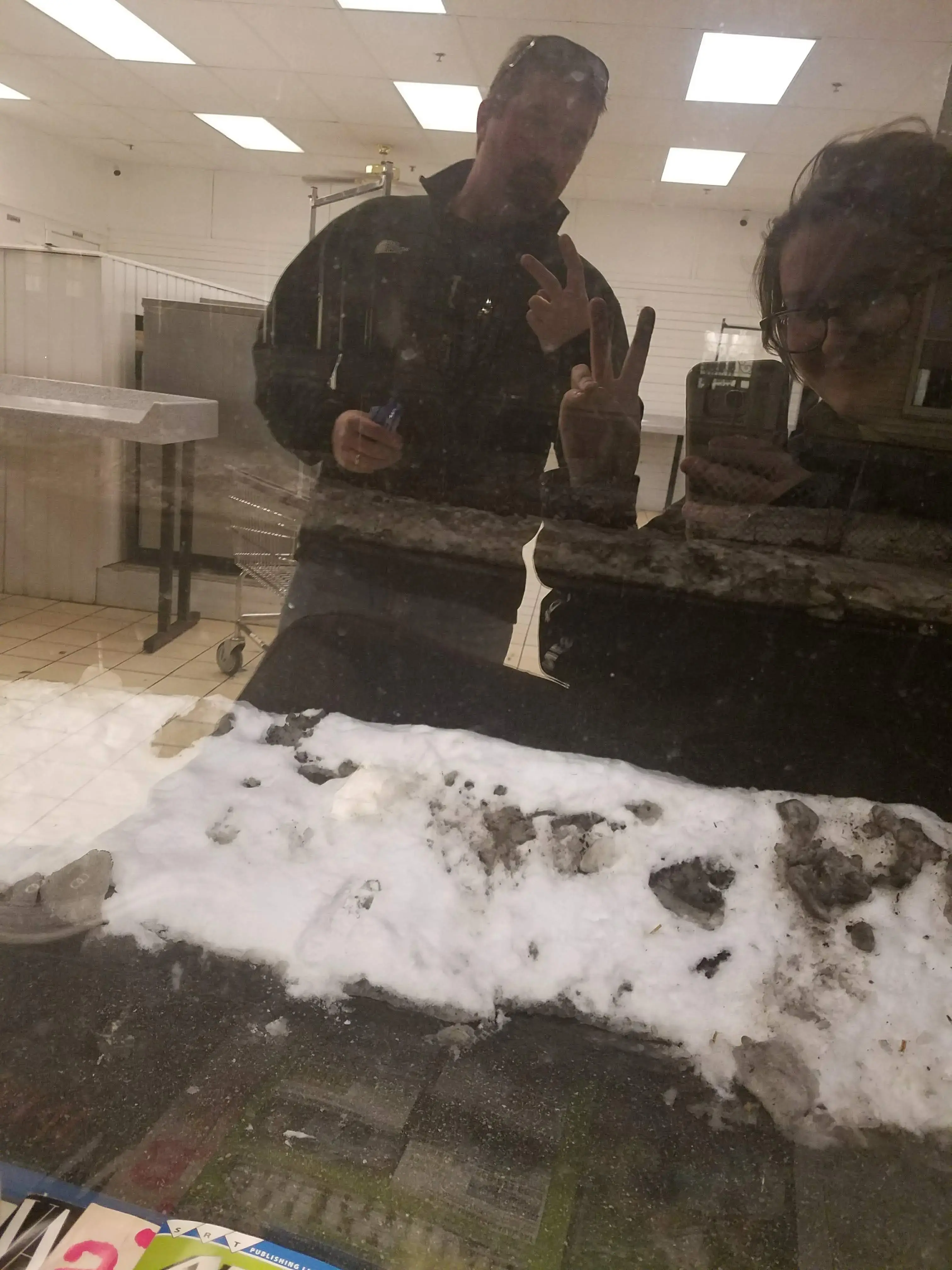 State Street Laundromat / Galactic Laundry thumbnail 13